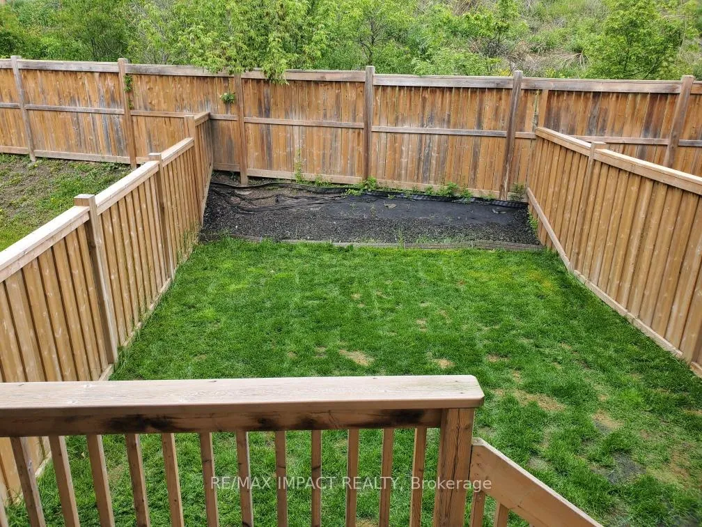 Photo 20 of 20 Rimrock Crescent, Whitby, Williamsburg — HOMEH