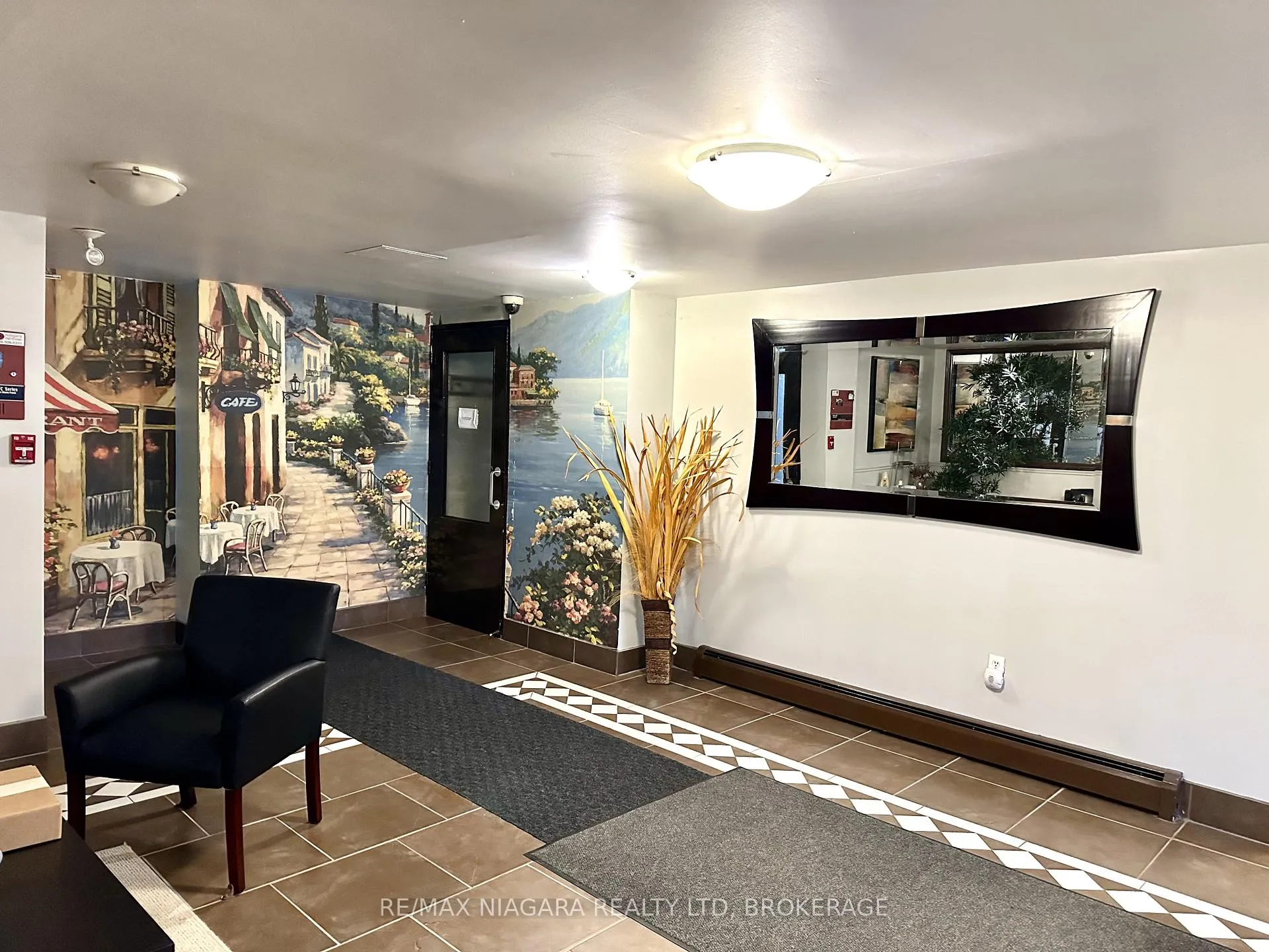 Photo 6 of Unit 105, 7 Riverview Boulevard, St. Catharines, Glendale/Glenridge — HOMEH