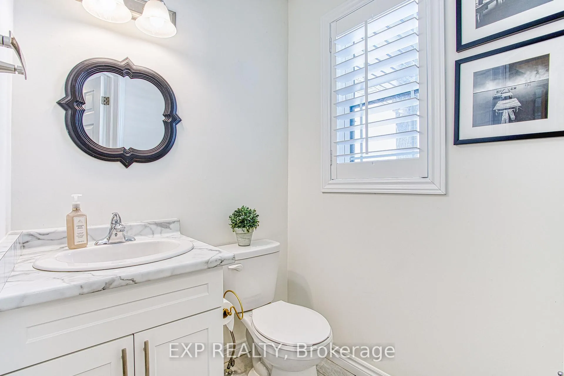 Photo 15 of 32 Hudson Drive, Haldimand — HOMEH