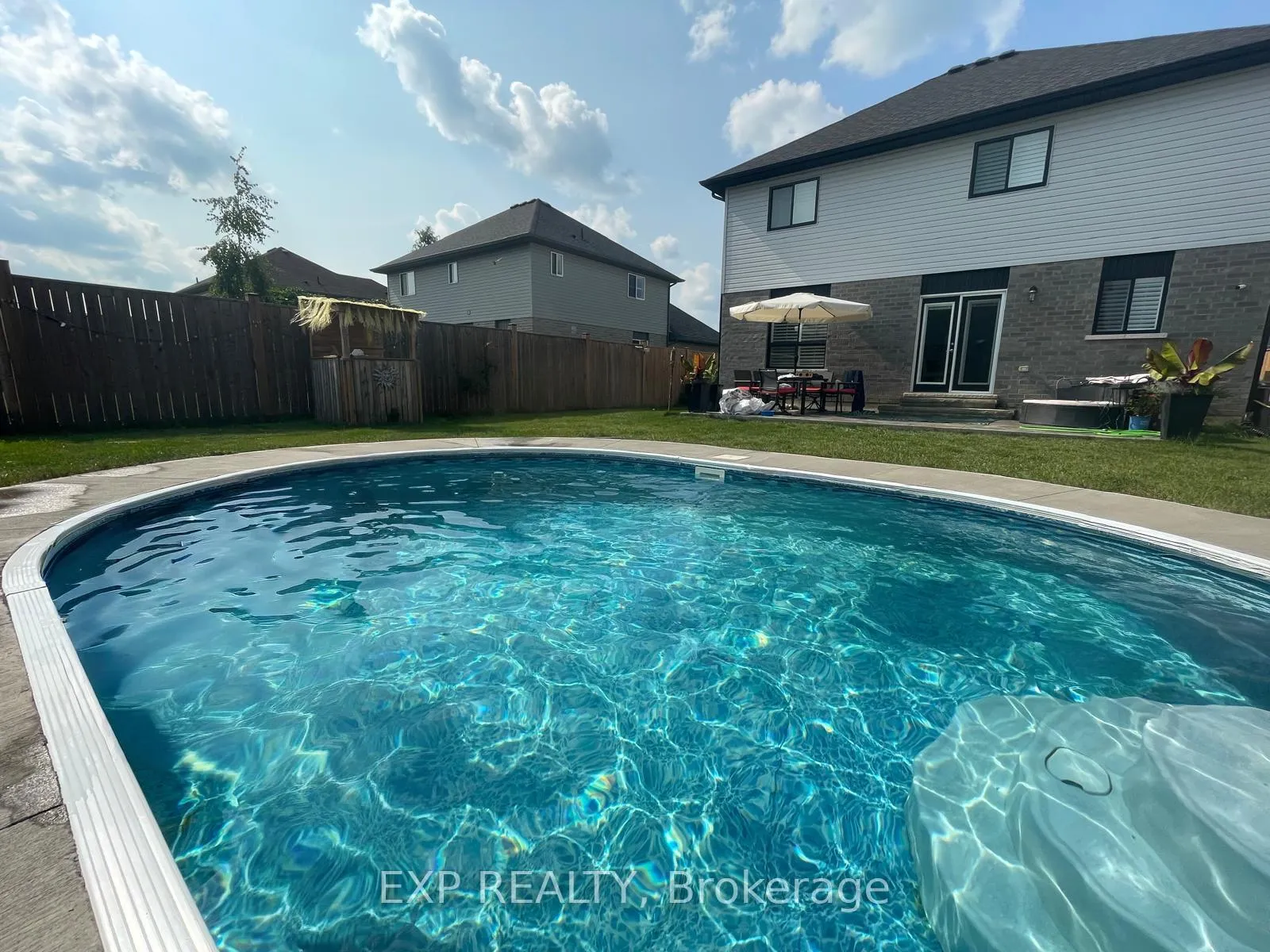 Photo 25 of 32 Hudson Drive, Haldimand — HOMEH