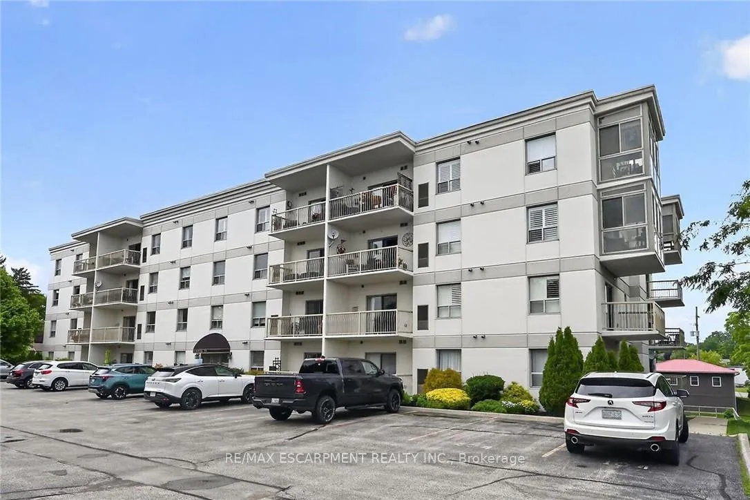 Front of Unit 103, 12 St Andrew Street