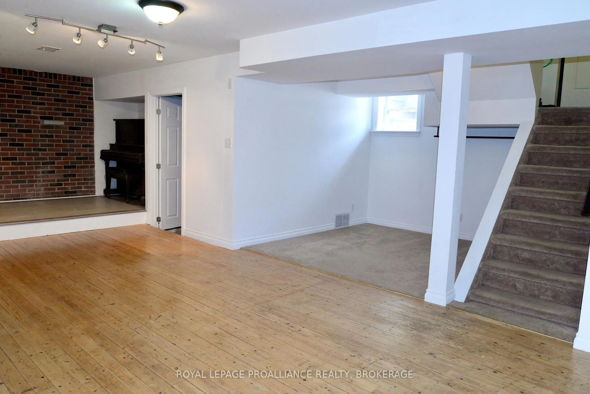 Photo 13 of 775 Alfred Crescent, Kingston, East of Sir John A. Blvd — HOMEH