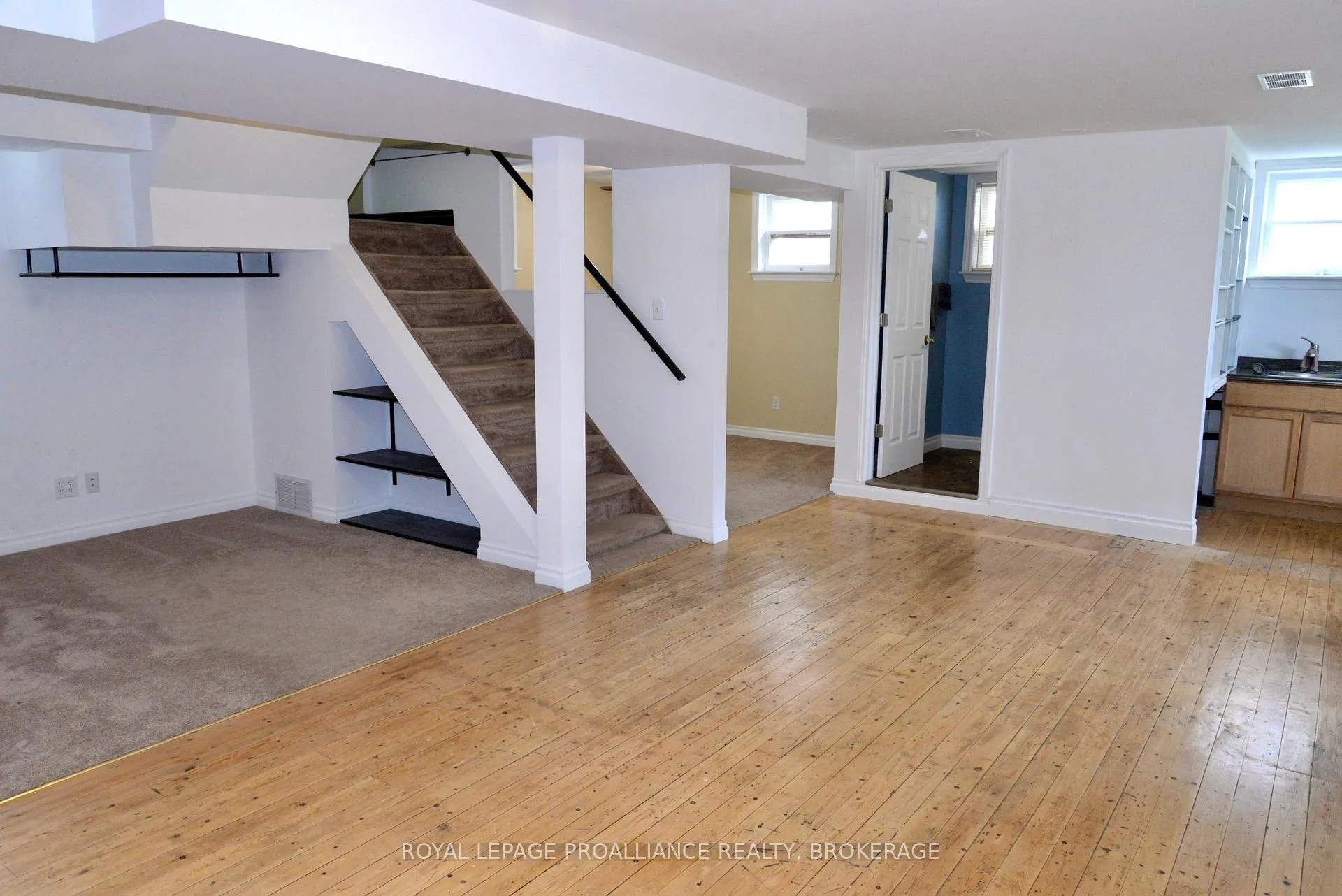 Photo 17 of 775 Alfred Crescent, Kingston, East of Sir John A. Blvd — HOMEH