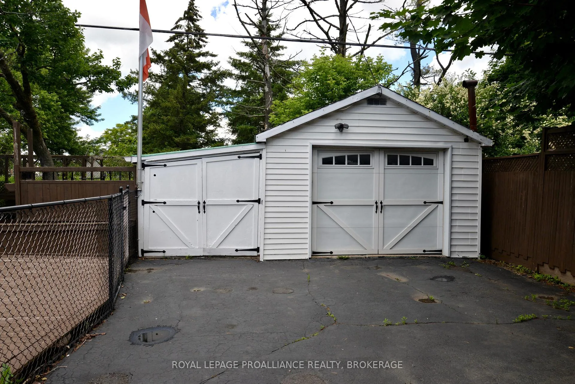Photo 21 of 775 Alfred Crescent, Kingston, East of Sir John A. Blvd — HOMEH