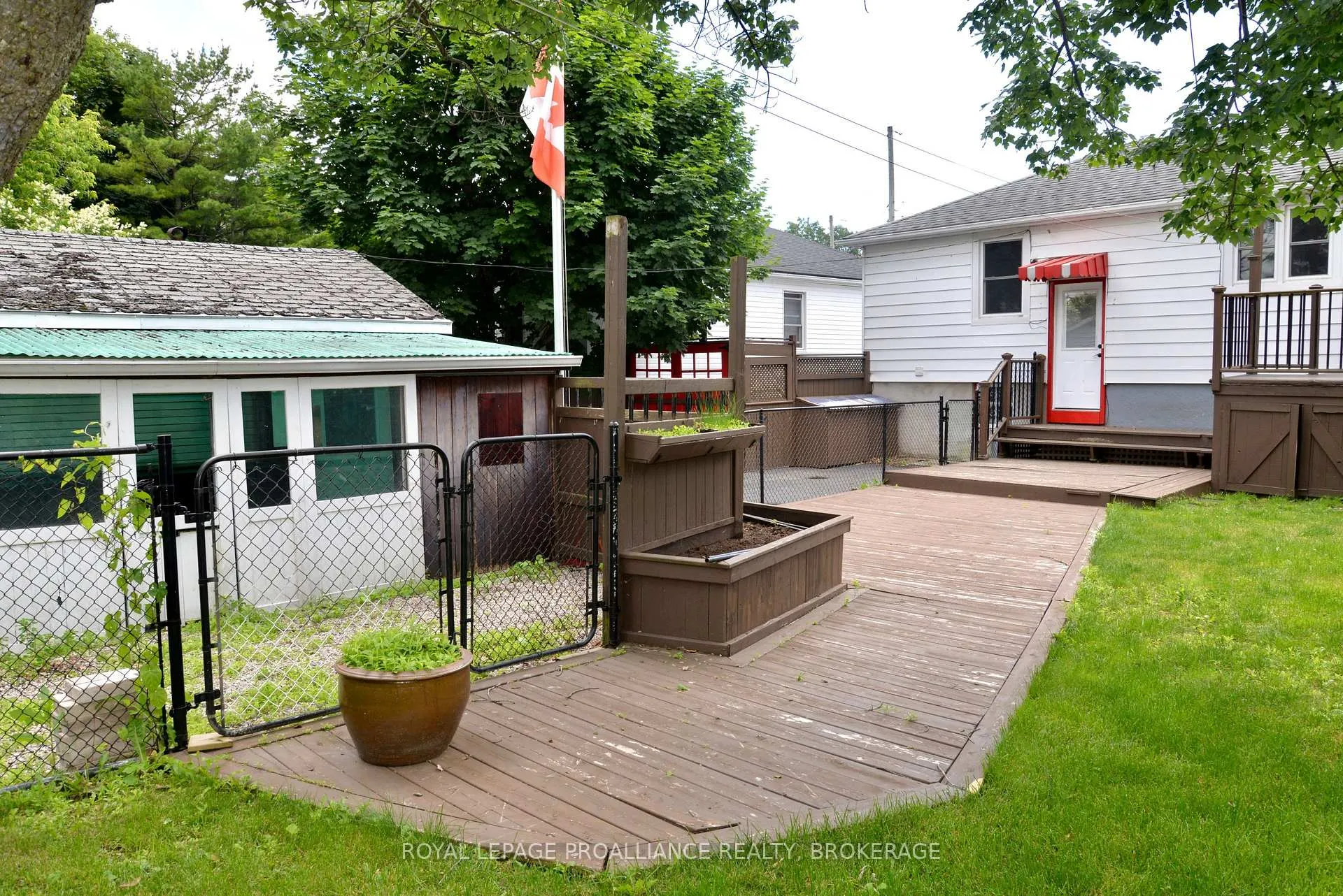 Photo 23 of 775 Alfred Crescent, Kingston, East of Sir John A. Blvd — HOMEH