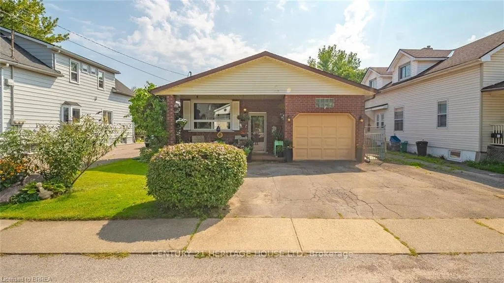 Photo 2 of 6442 Taylor Street, Niagara Falls, Dorchester — HOMEH