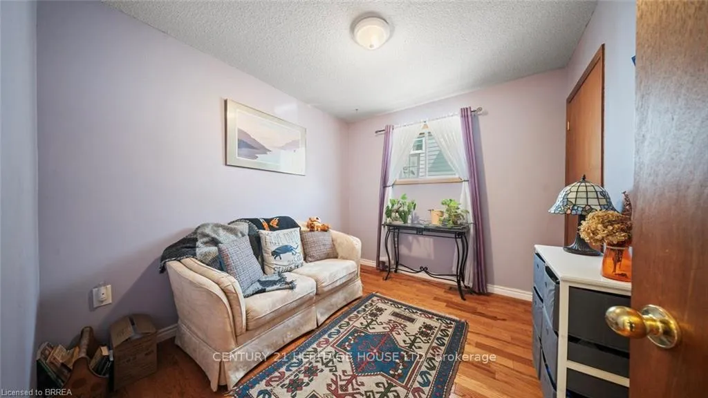 Photo 18 of 6442 Taylor Street, Niagara Falls, Dorchester — HOMEH