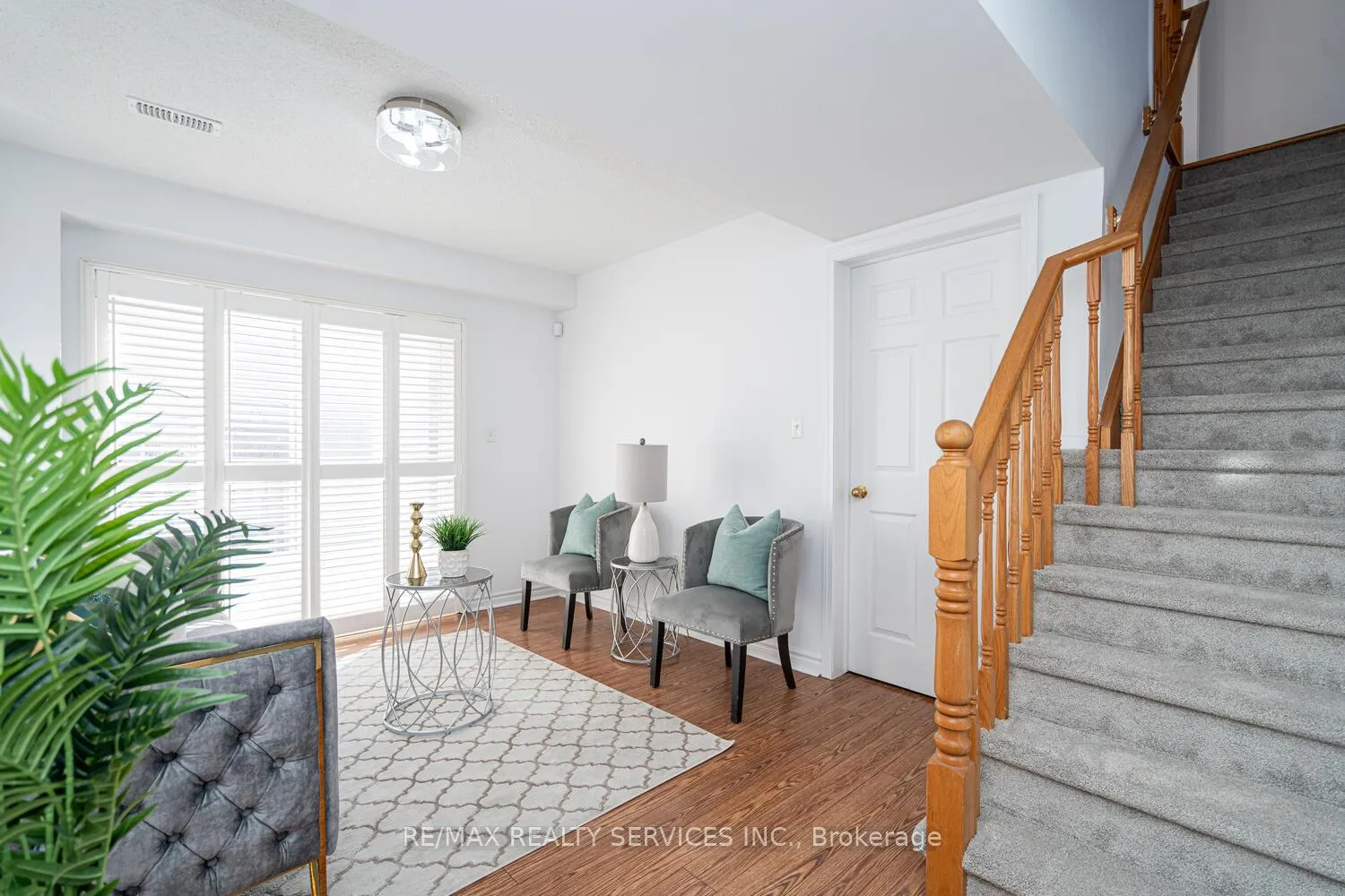Photo 12 of 67 Decker Hollow Circle, Brampton, Credit Valley — HOMEH