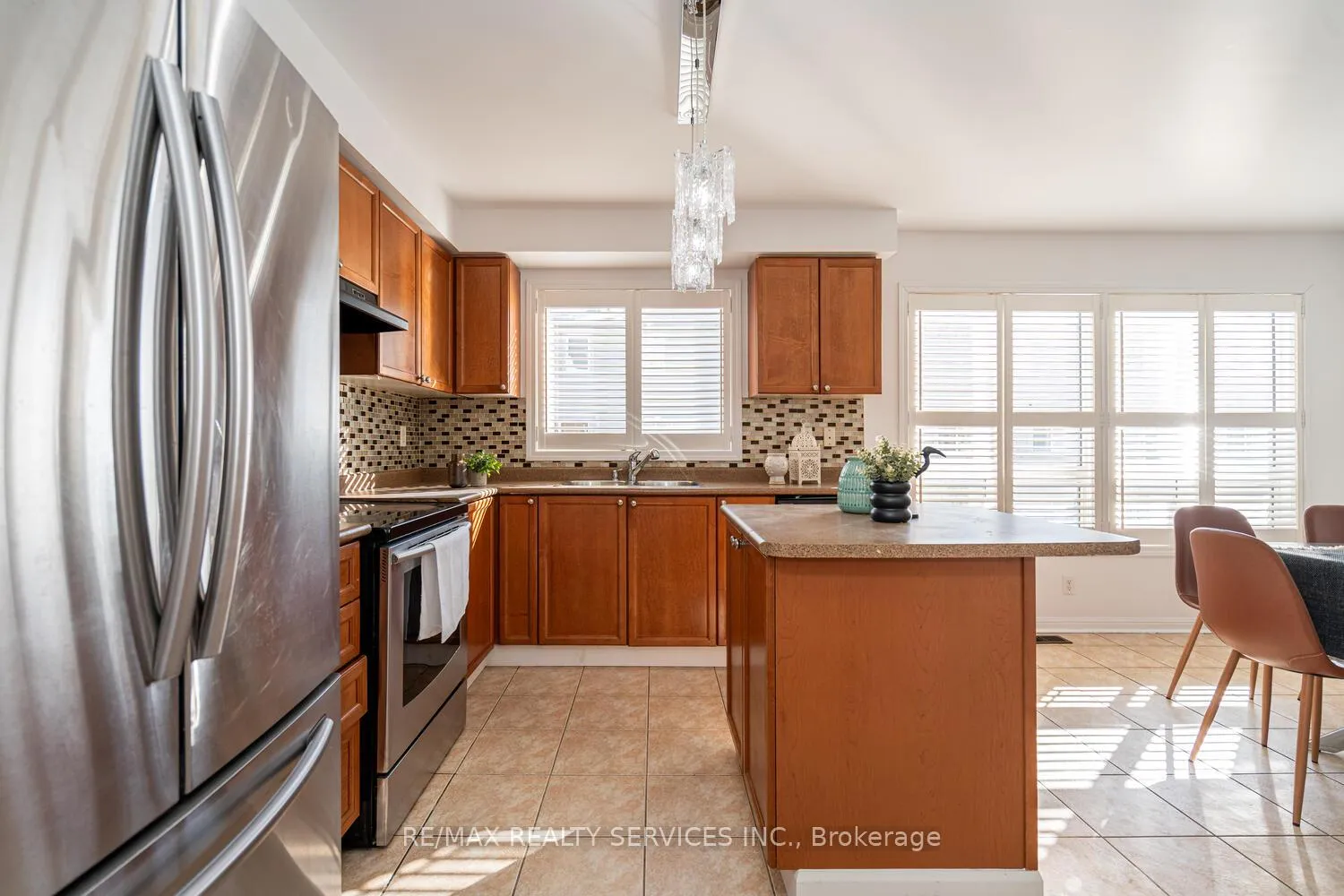 Photo 19 of 67 Decker Hollow Circle, Brampton, Credit Valley — HOMEH