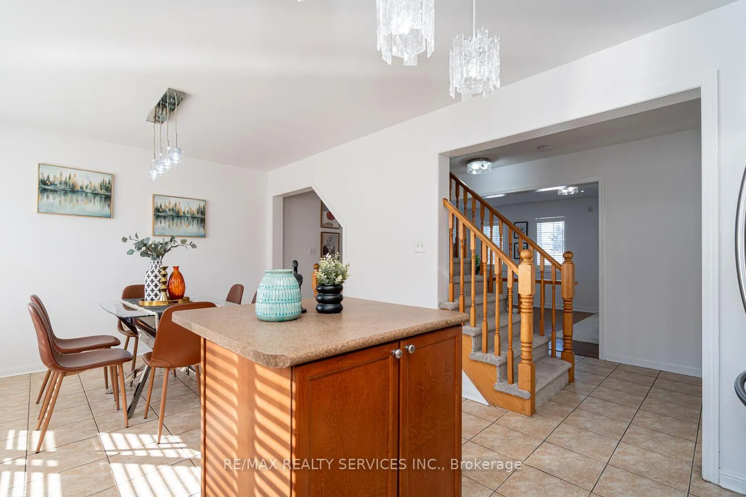 Photo 21 of 67 Decker Hollow Circle, Brampton, Credit Valley — HOMEH