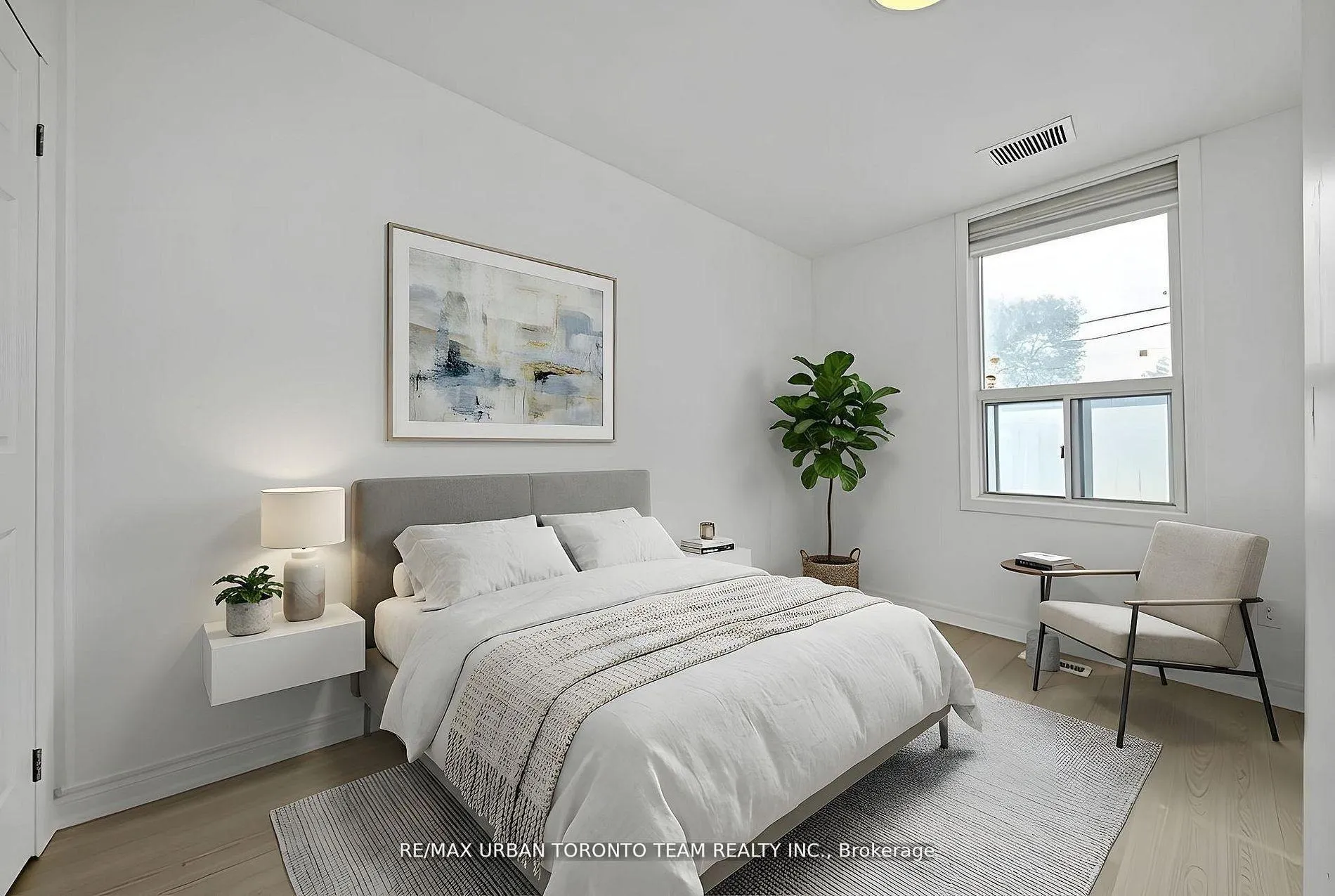 Photo 2 of Unit Main, 880 Dundas Street E, Toronto, South Riverdale — HOMEH
