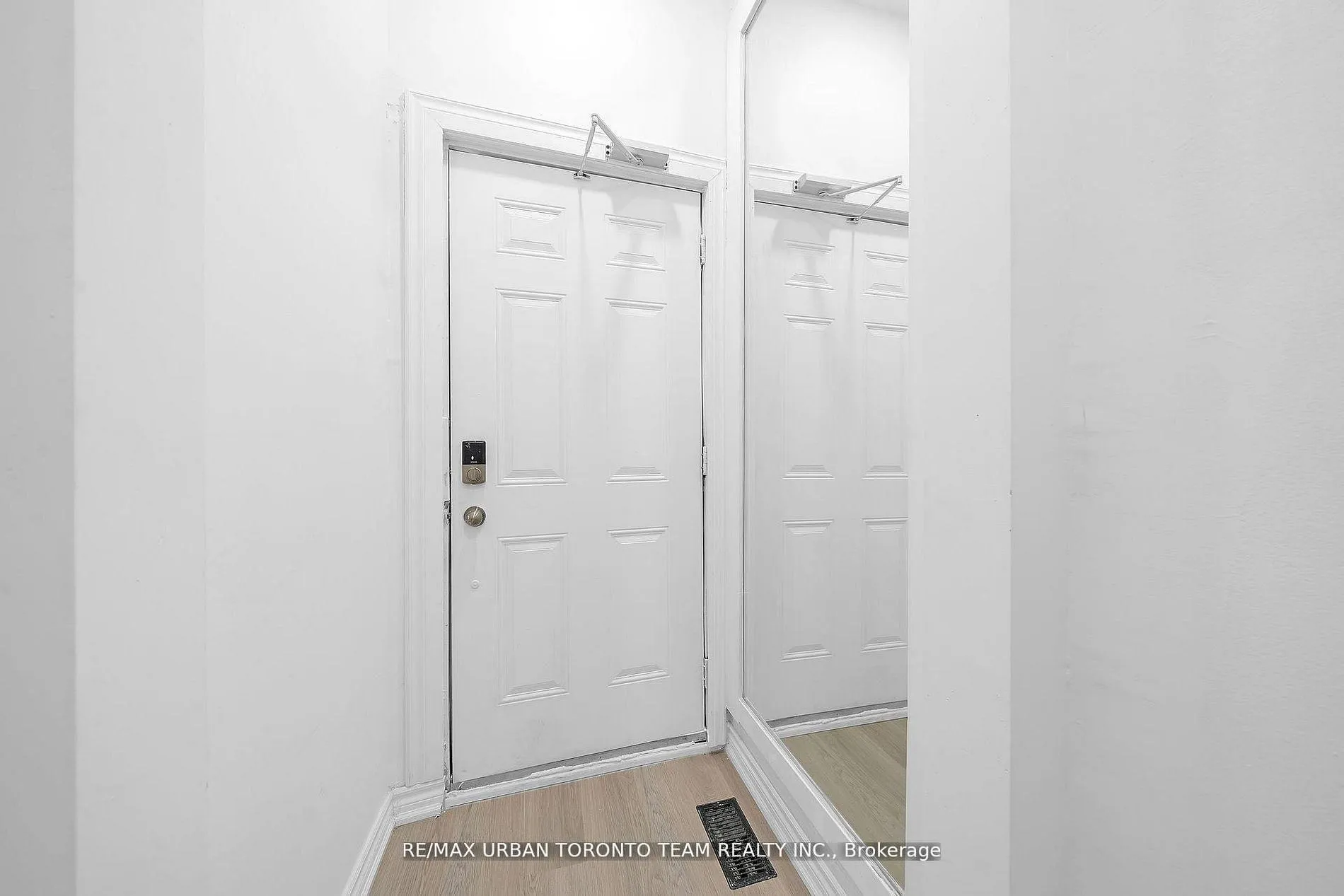 Photo 5 of Unit Main, 880 Dundas Street E, Toronto, South Riverdale — HOMEH