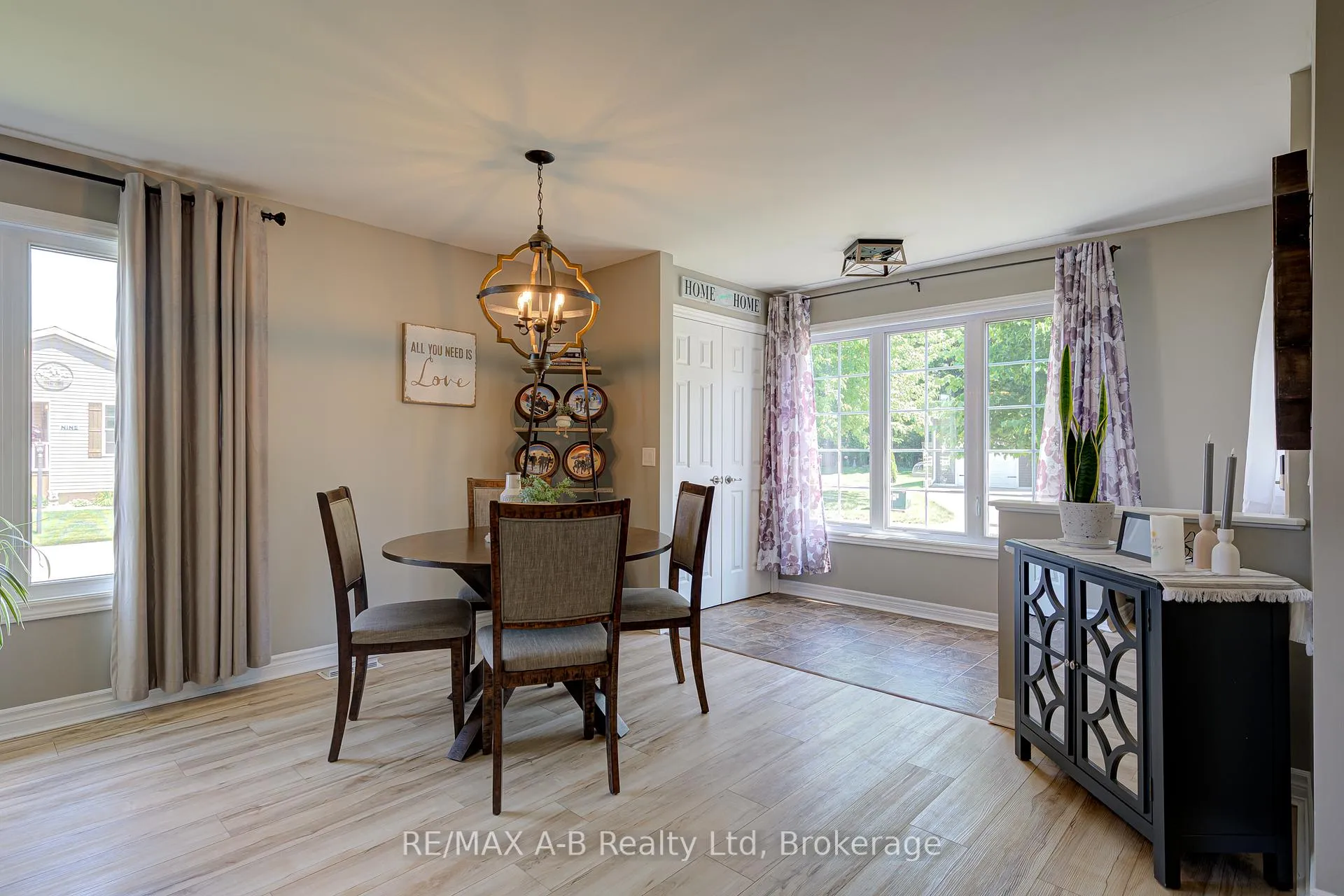Photo 10 of 12 Kellestine Drive, Strathroy-Caradoc, SE — HOMEH