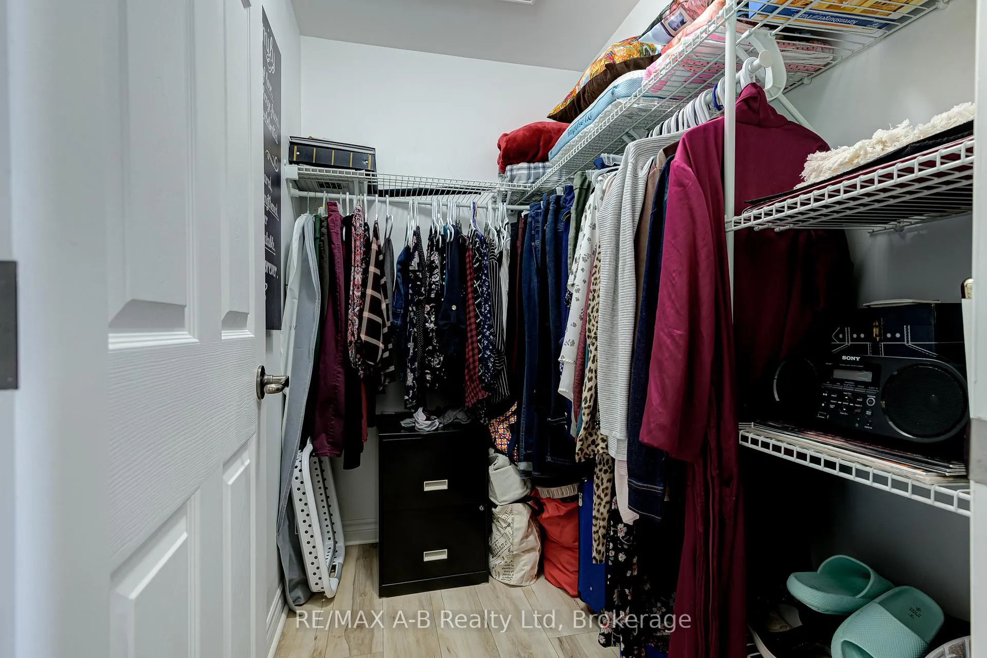 Photo 24 of 12 Kellestine Drive, Strathroy-Caradoc, SE — HOMEH