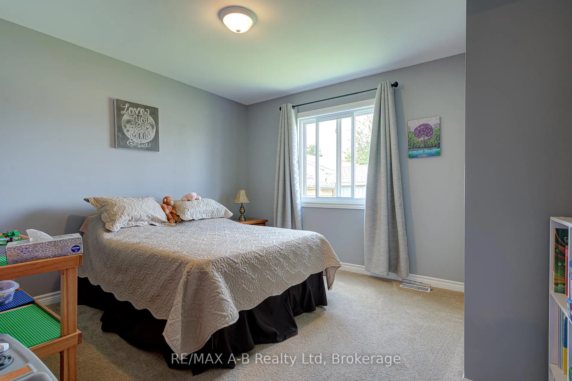 Photo 26 of 12 Kellestine Drive, Strathroy-Caradoc, SE — HOMEH