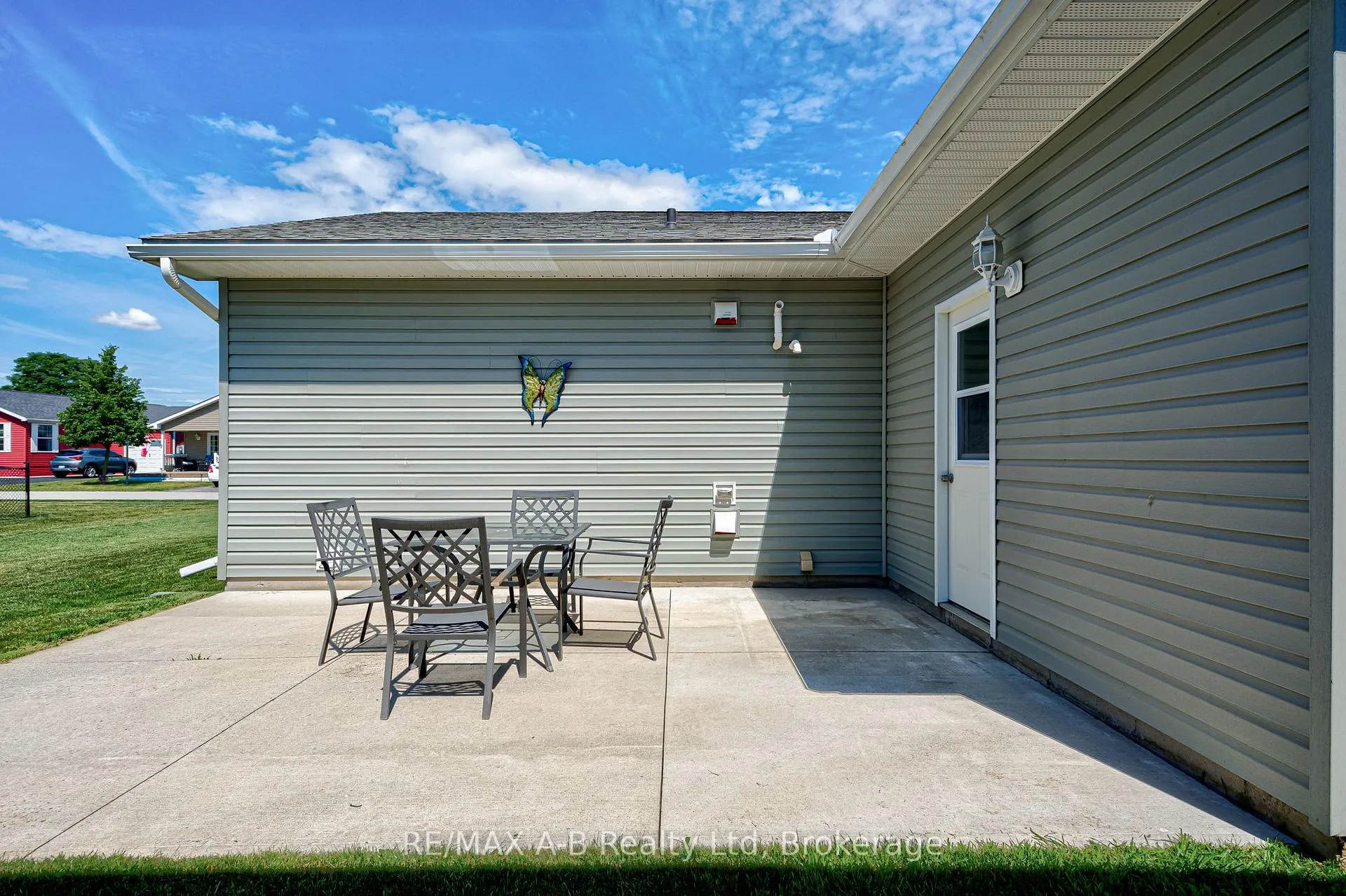 Photo 33 of 12 Kellestine Drive, Strathroy-Caradoc, SE — HOMEH