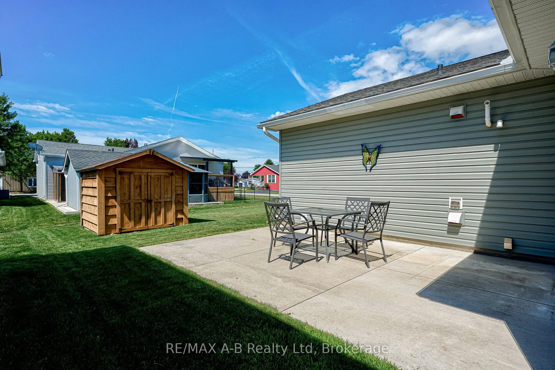 Photo 34 of 12 Kellestine Drive, Strathroy-Caradoc, SE — HOMEH