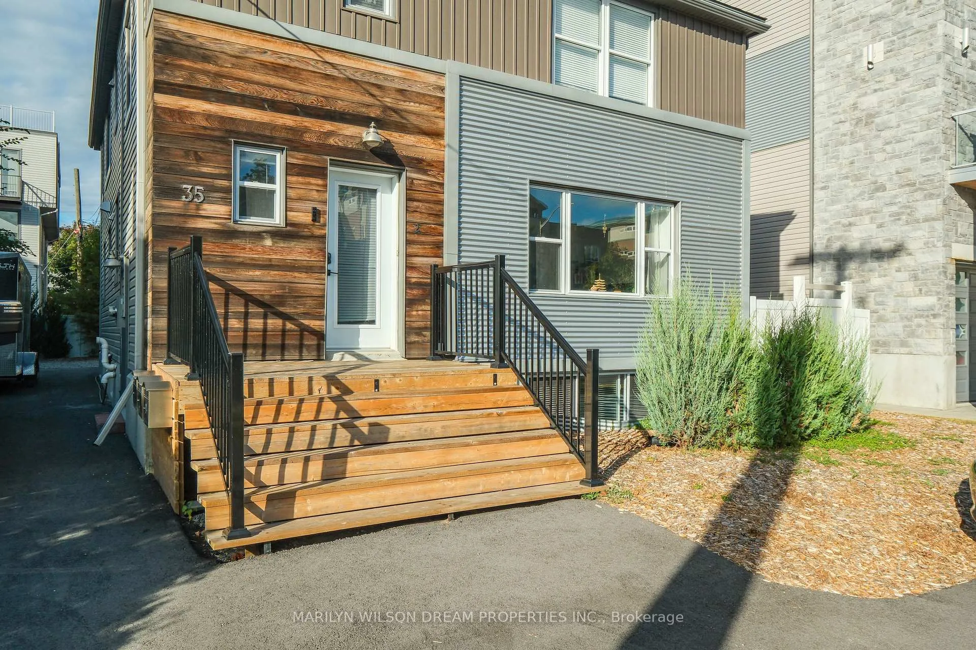 Photo 2 of Unit 3, 35 Donald Street, Ottawa, Overbrook — HOMEH