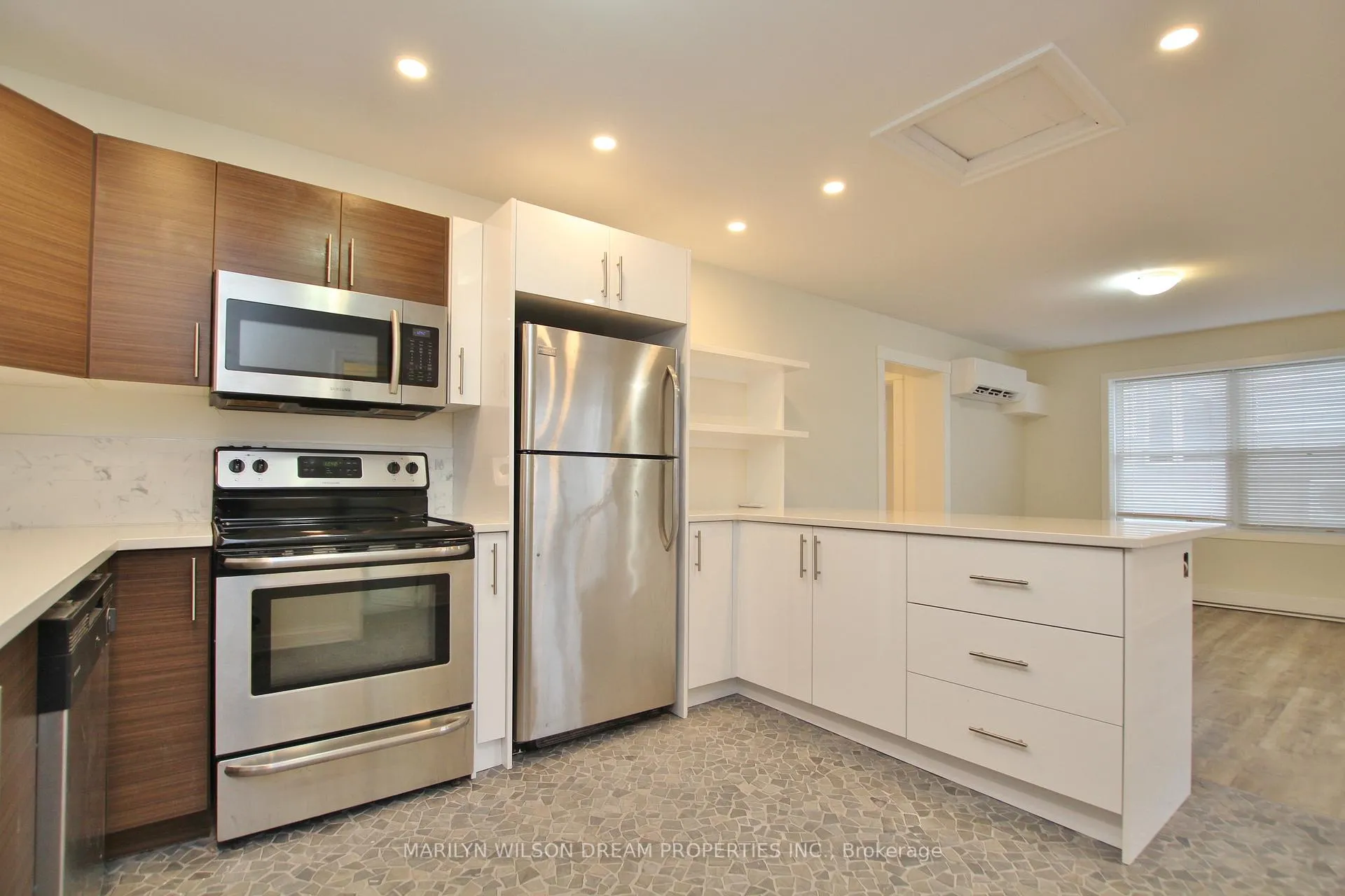 Photo 6 of Unit 3, 35 Donald Street, Ottawa, Overbrook — HOMEH