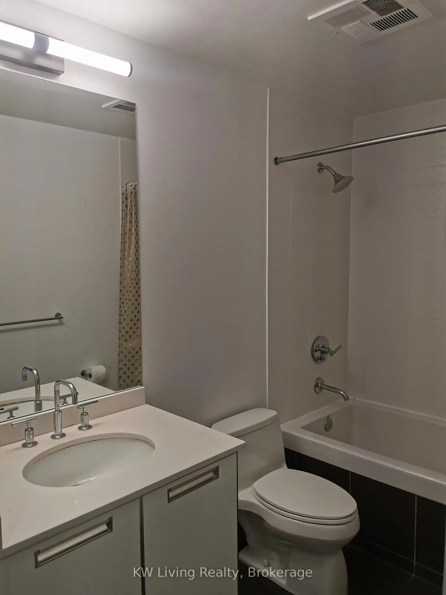 Photo 7 of Unit 904, 33 Charles Street E, Toronto, Church-Yonge Corridor — HOMEH