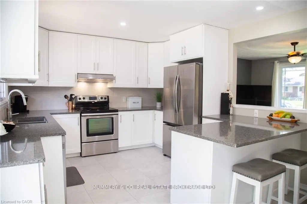 Photo 14 of 294 South Drive S, Norfolk, Simcoe — HOMEH