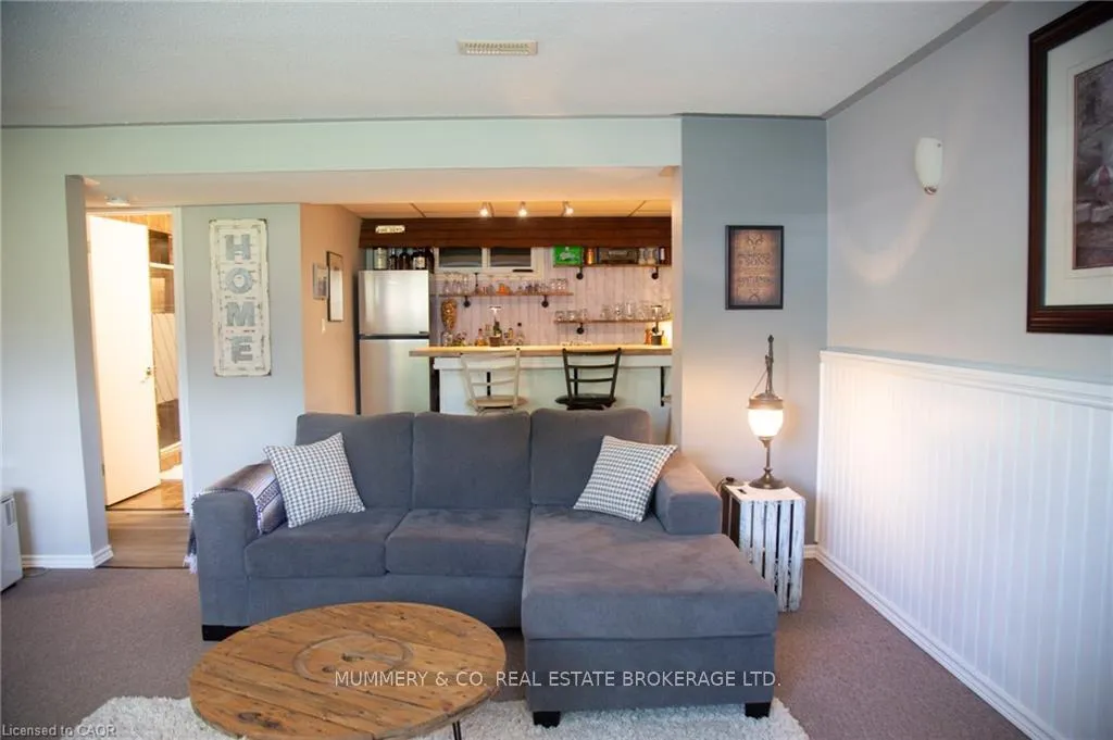Photo 30 of 294 South Drive S, Norfolk, Simcoe — HOMEH
