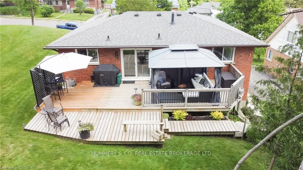 Photo 42 of 294 South Drive S, Norfolk, Simcoe — HOMEH