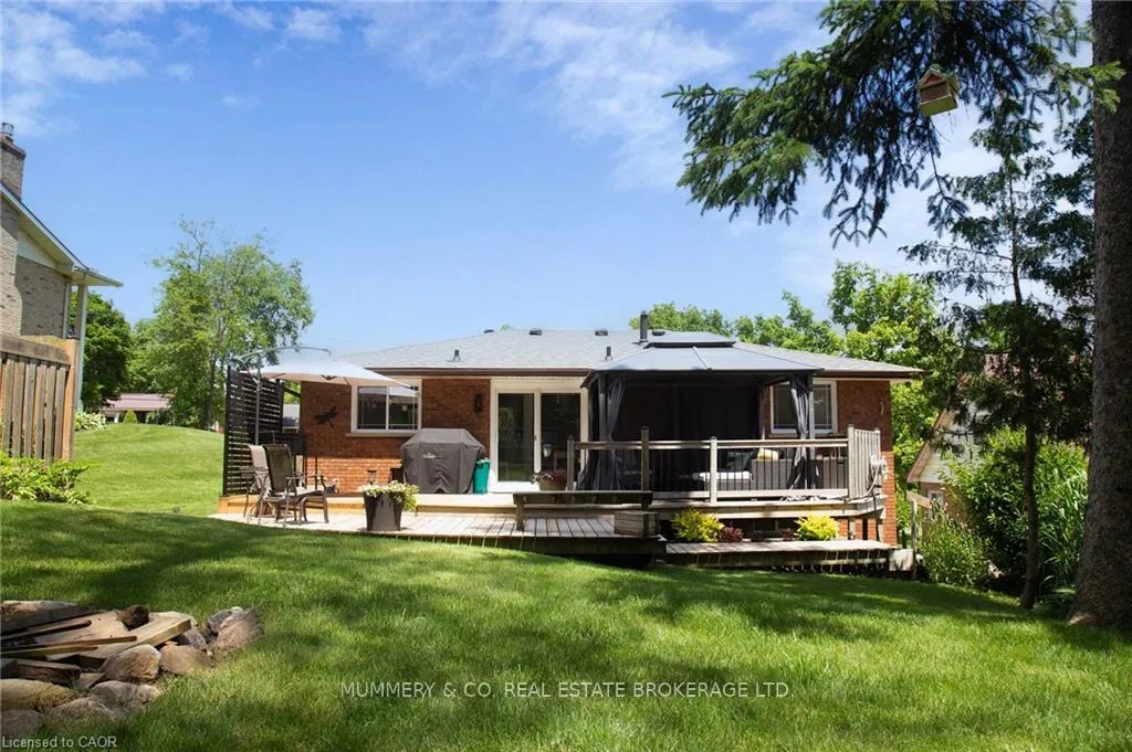 Photo 44 of 294 South Drive S, Norfolk, Simcoe — HOMEH
