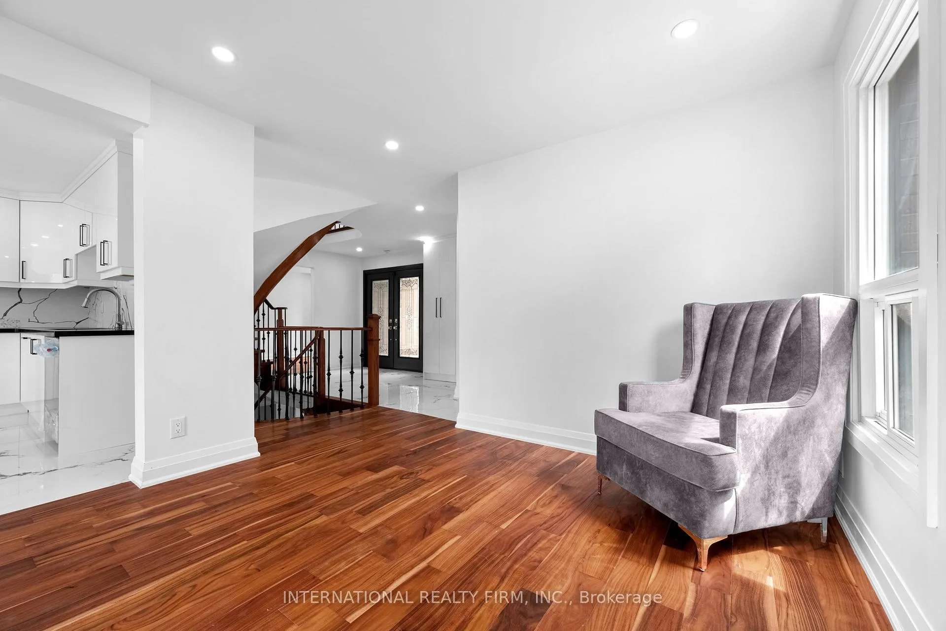 Photo 9 of 60 Major William Sharpe Drive, Brampton, Northwood Park — HOMEH
