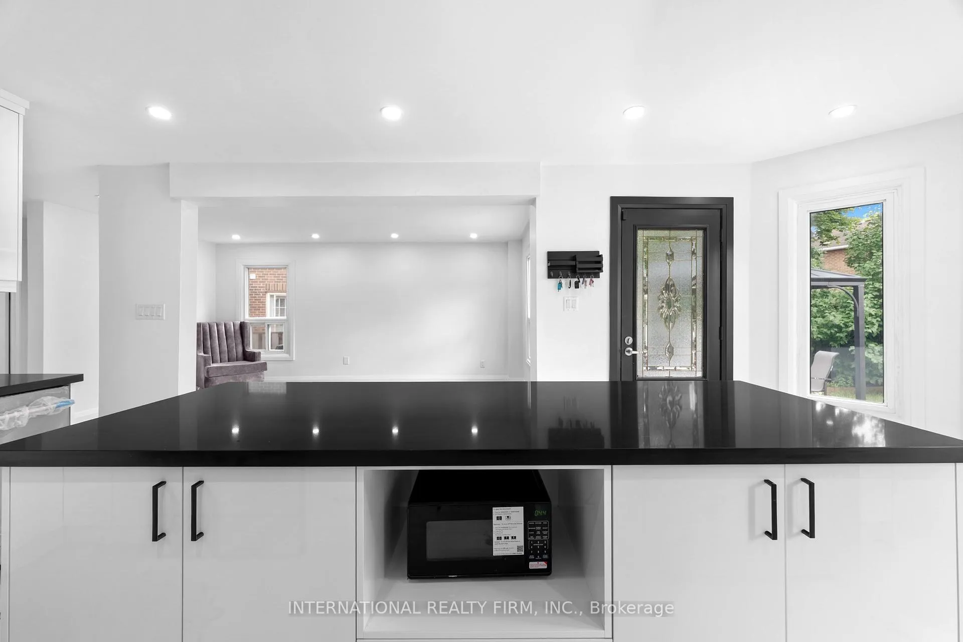 Photo 14 of 60 Major William Sharpe Drive, Brampton, Northwood Park — HOMEH