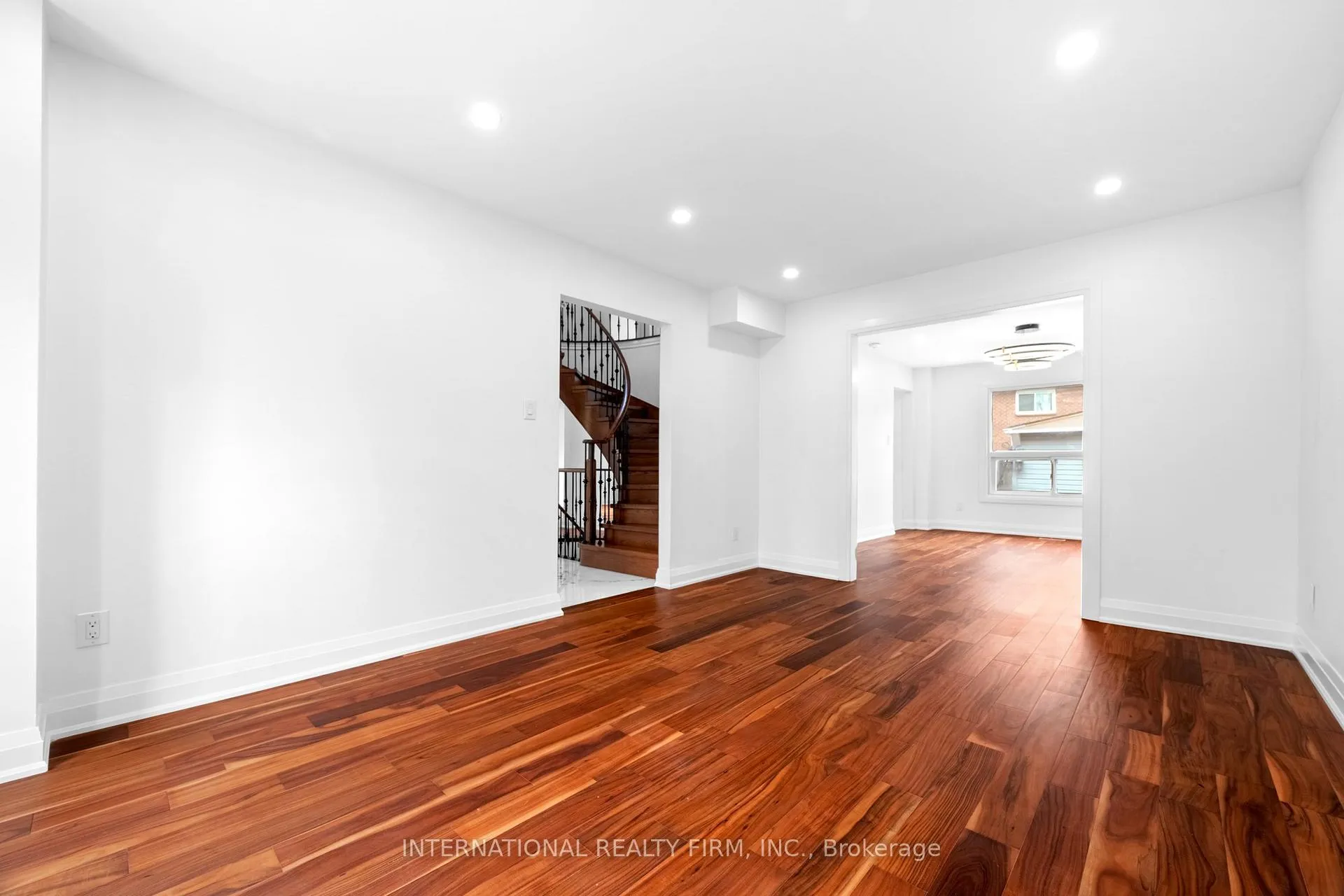 Photo 20 of 60 Major William Sharpe Drive, Brampton, Northwood Park — HOMEH