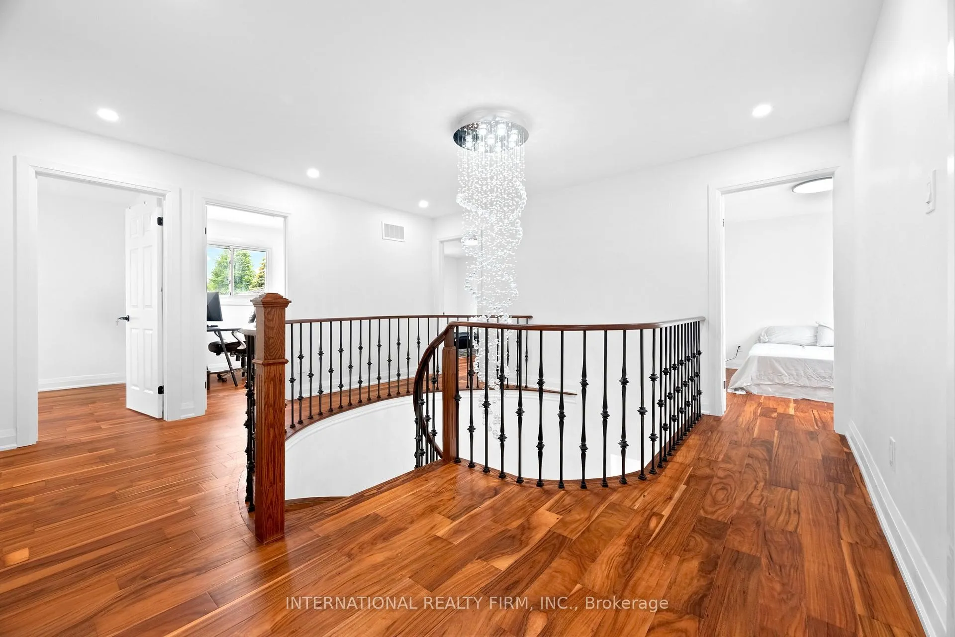 Photo 24 of 60 Major William Sharpe Drive, Brampton, Northwood Park — HOMEH