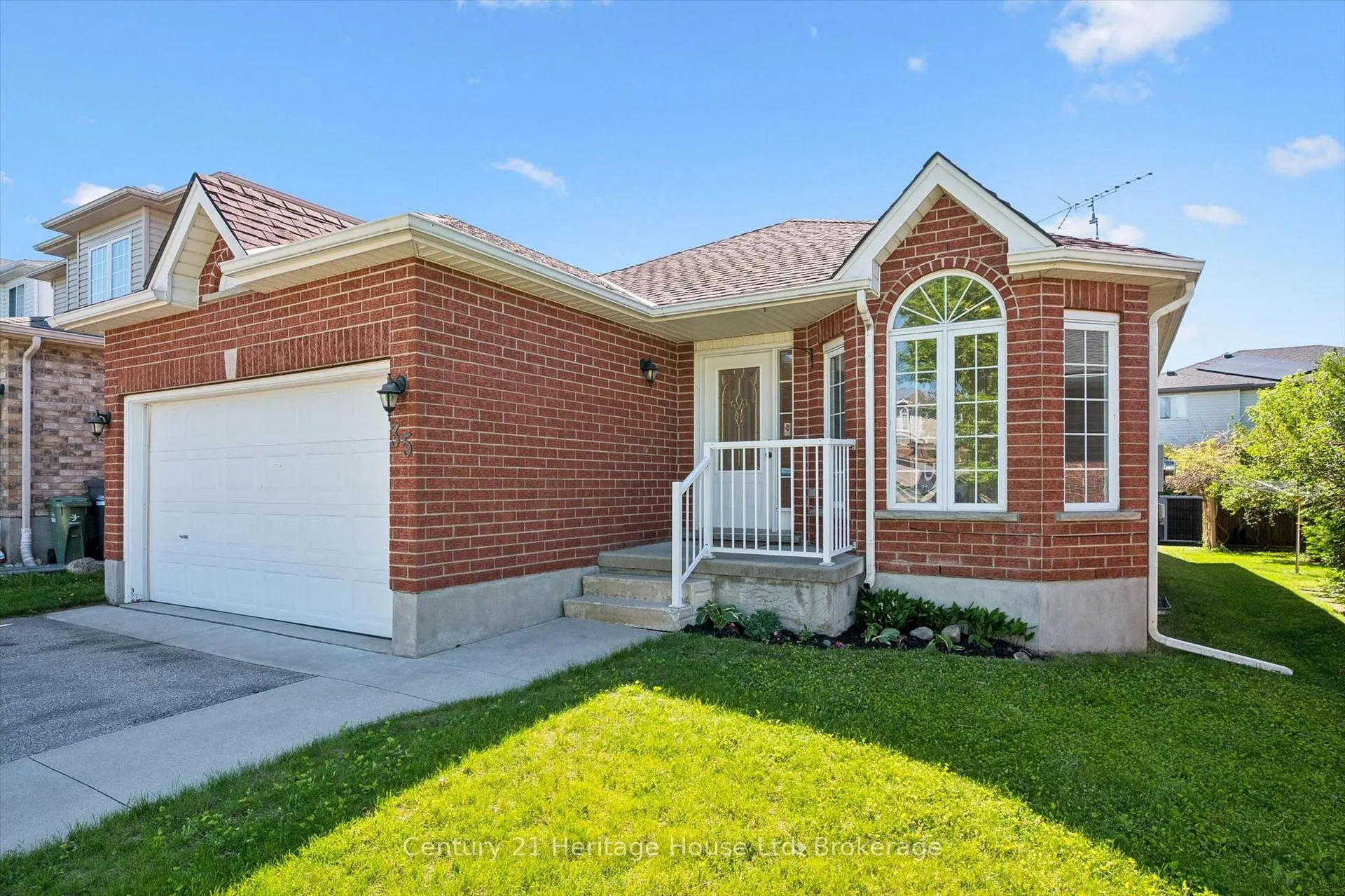 Photo 1 of 35 Shackleton Drive, Guelph, Grange Road — HOMEH