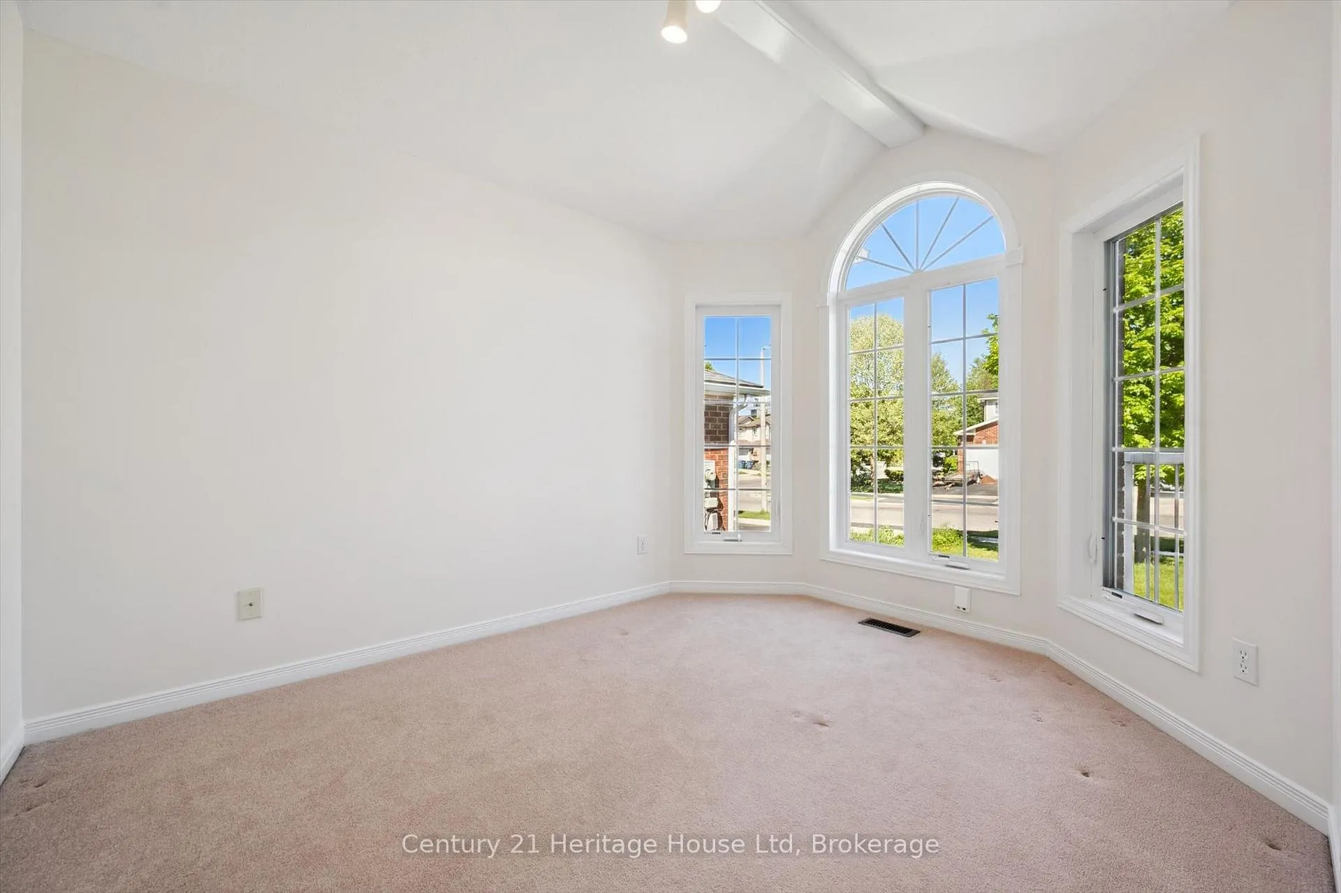 Photo 25 of 35 Shackleton Drive, Guelph, Grange Road — HOMEH