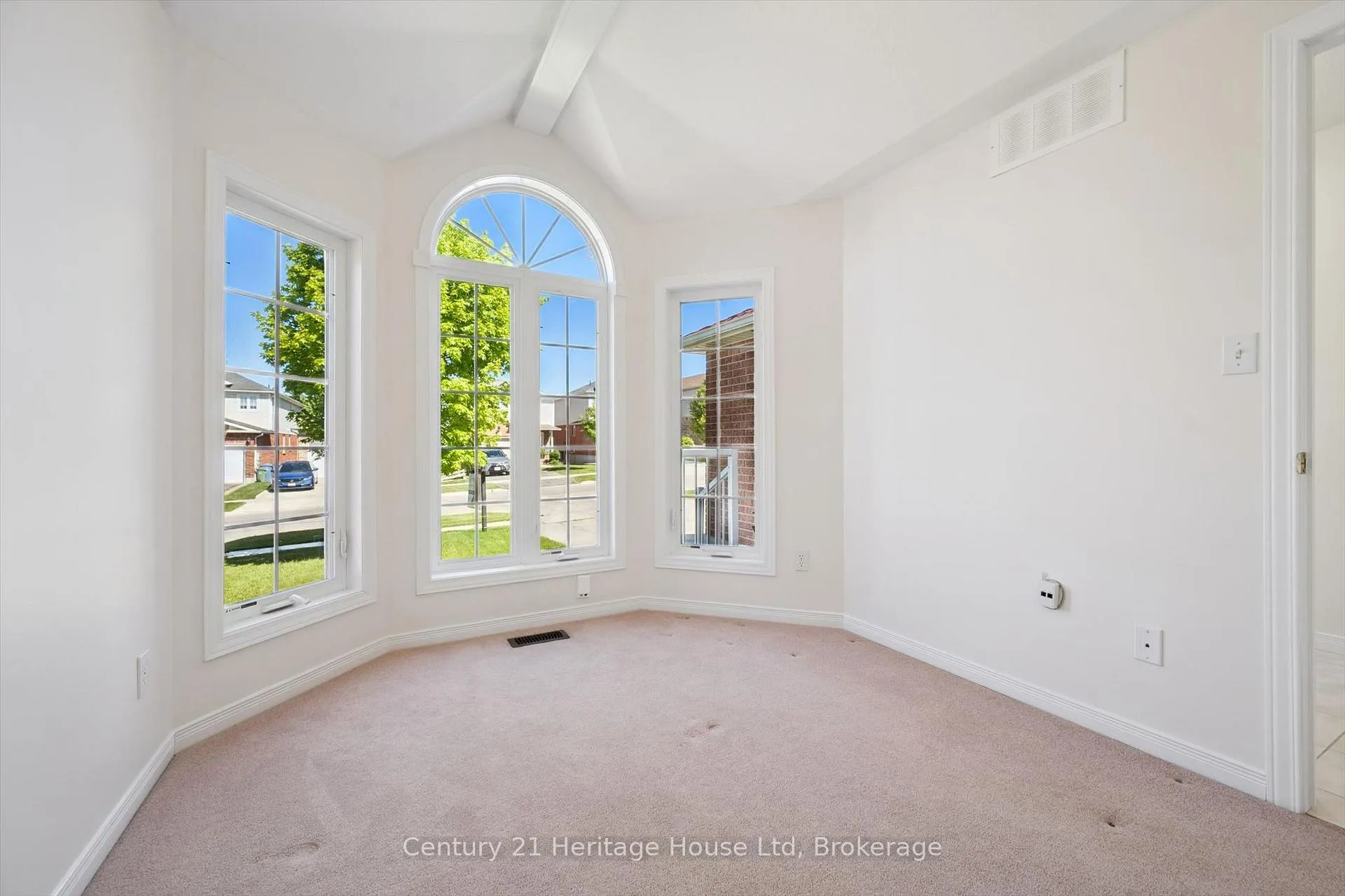 Photo 26 of 35 Shackleton Drive, Guelph, Grange Road — HOMEH