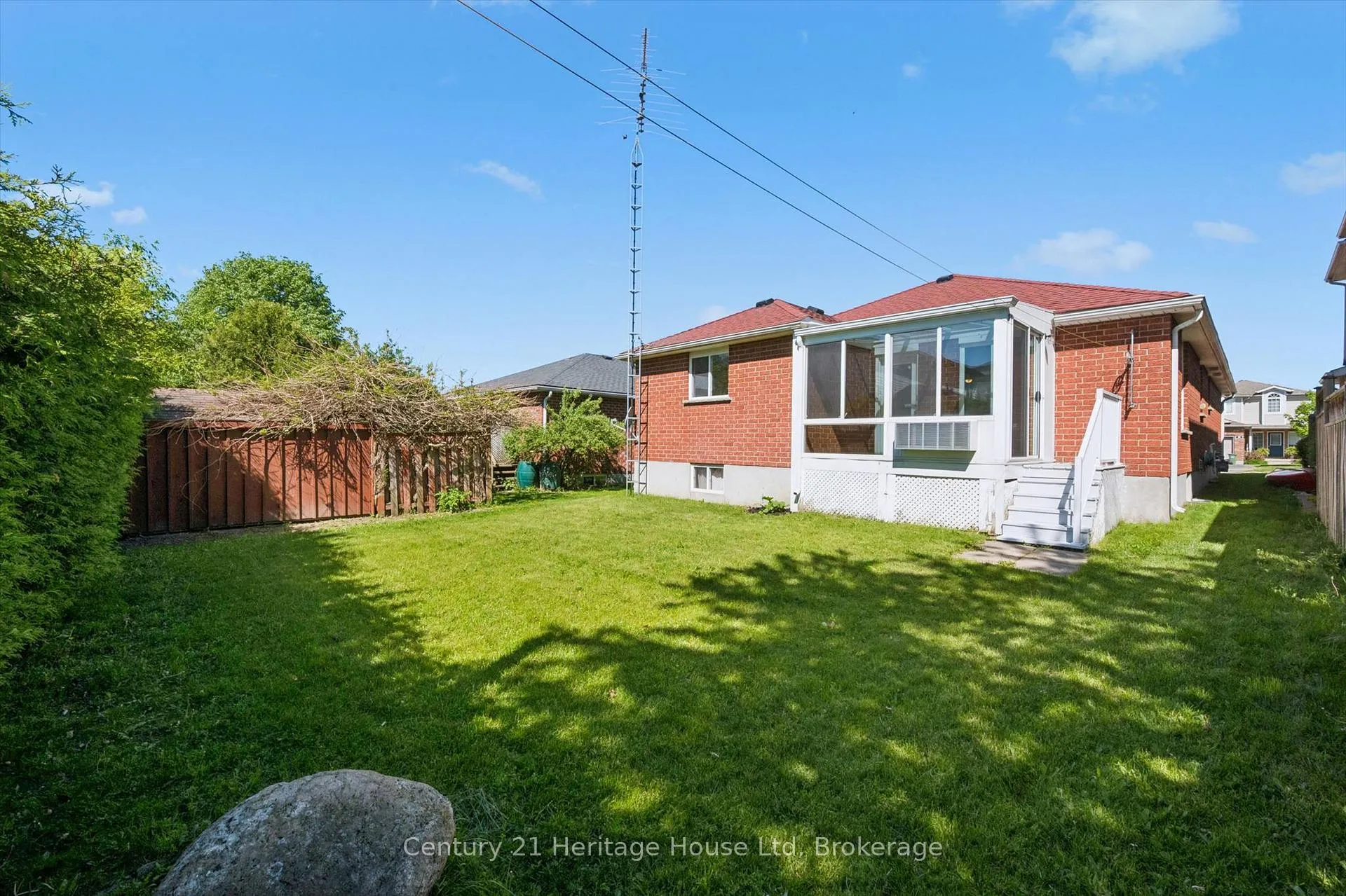 Photo 40 of 35 Shackleton Drive, Guelph, Grange Road — HOMEH