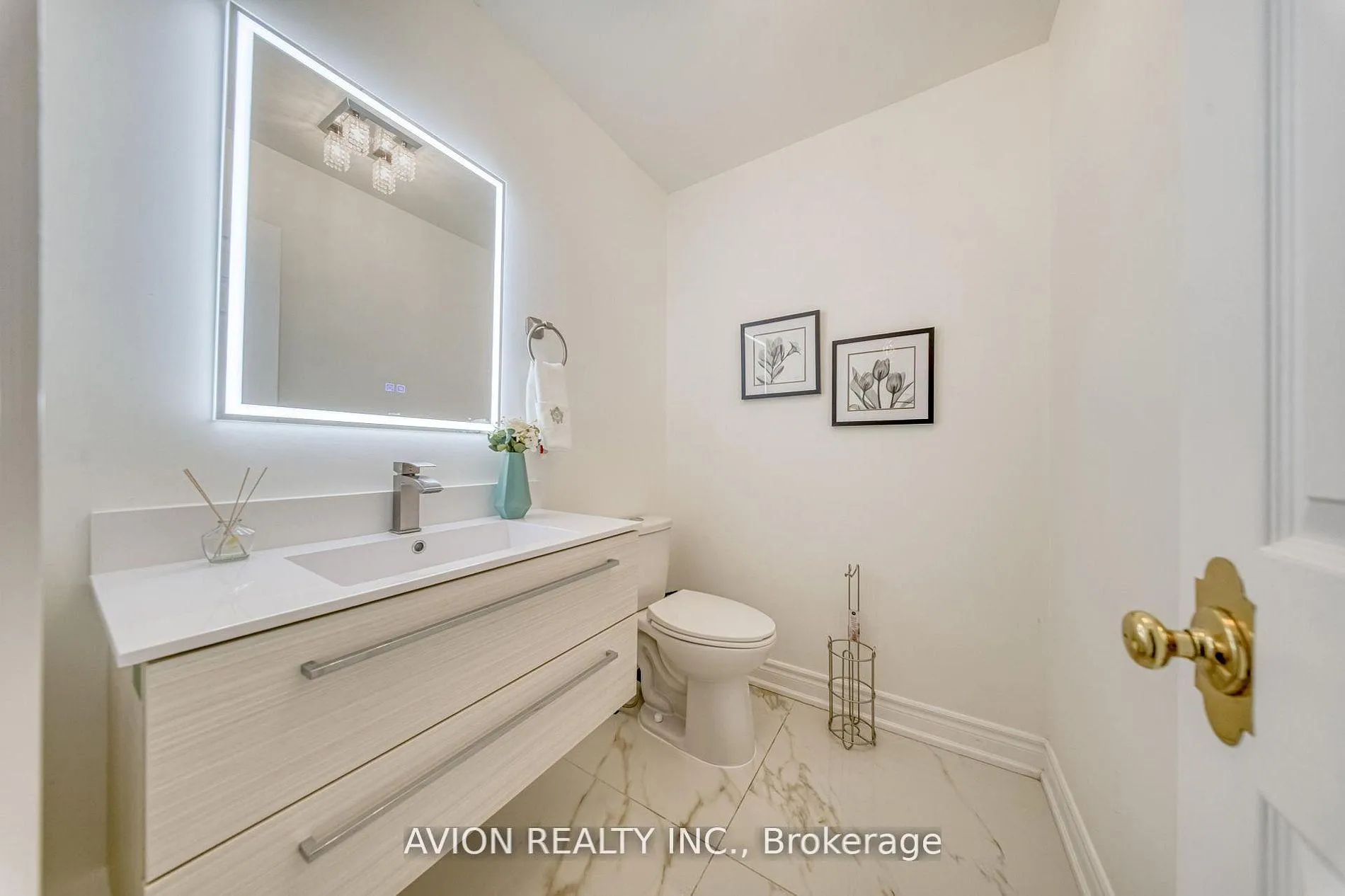 Photo 21 of 134 Butterfield Crescent, Vaughan, Maple — HOMEH