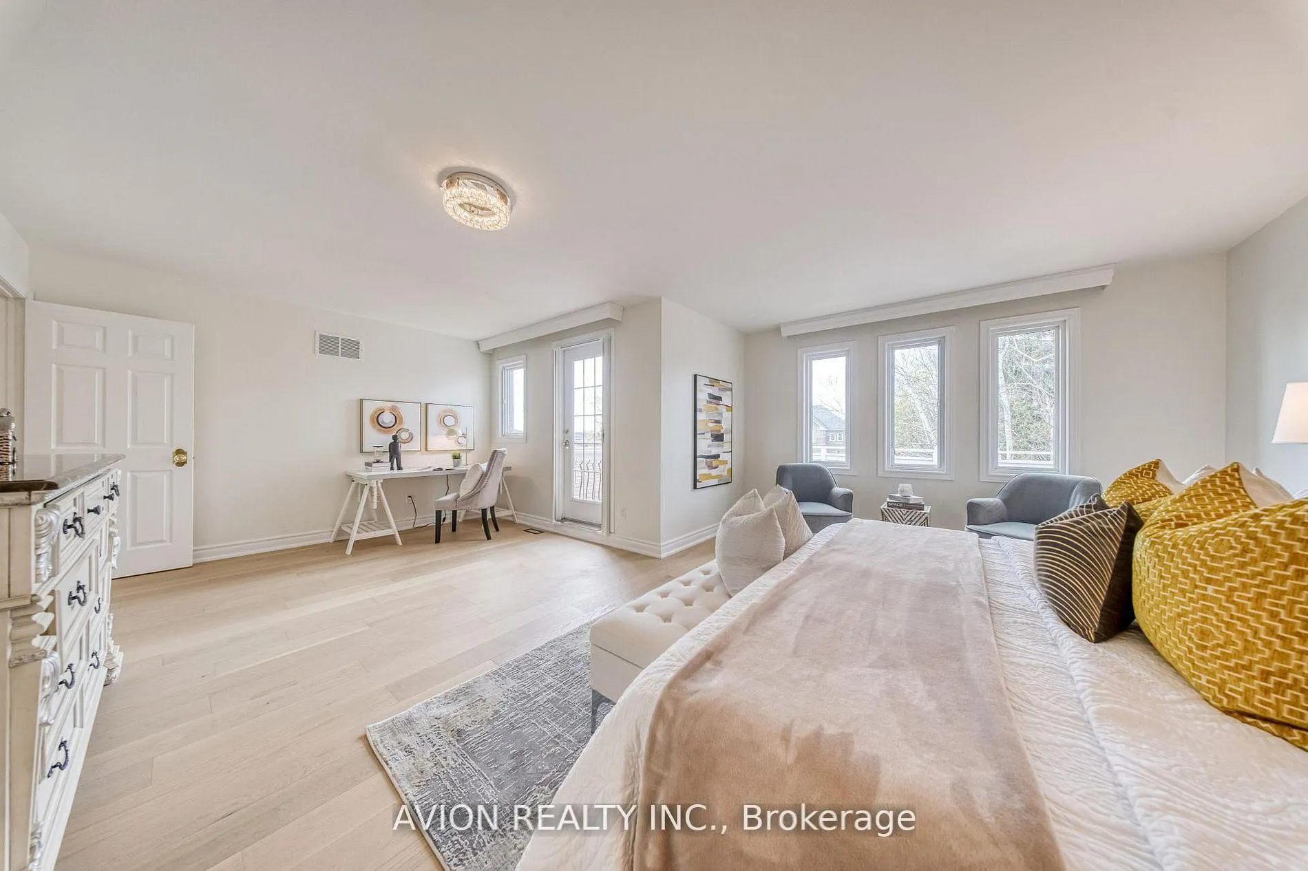 Photo 24 of 134 Butterfield Crescent, Vaughan, Maple — HOMEH