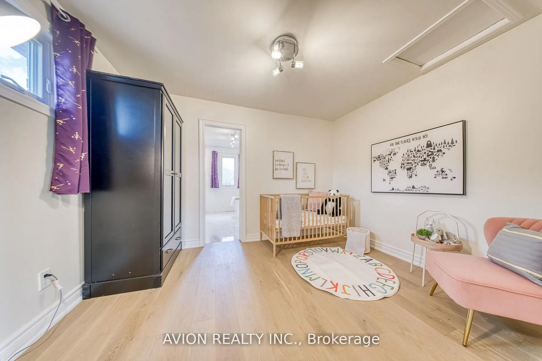 Photo 26 of 134 Butterfield Crescent, Vaughan, Maple — HOMEH
