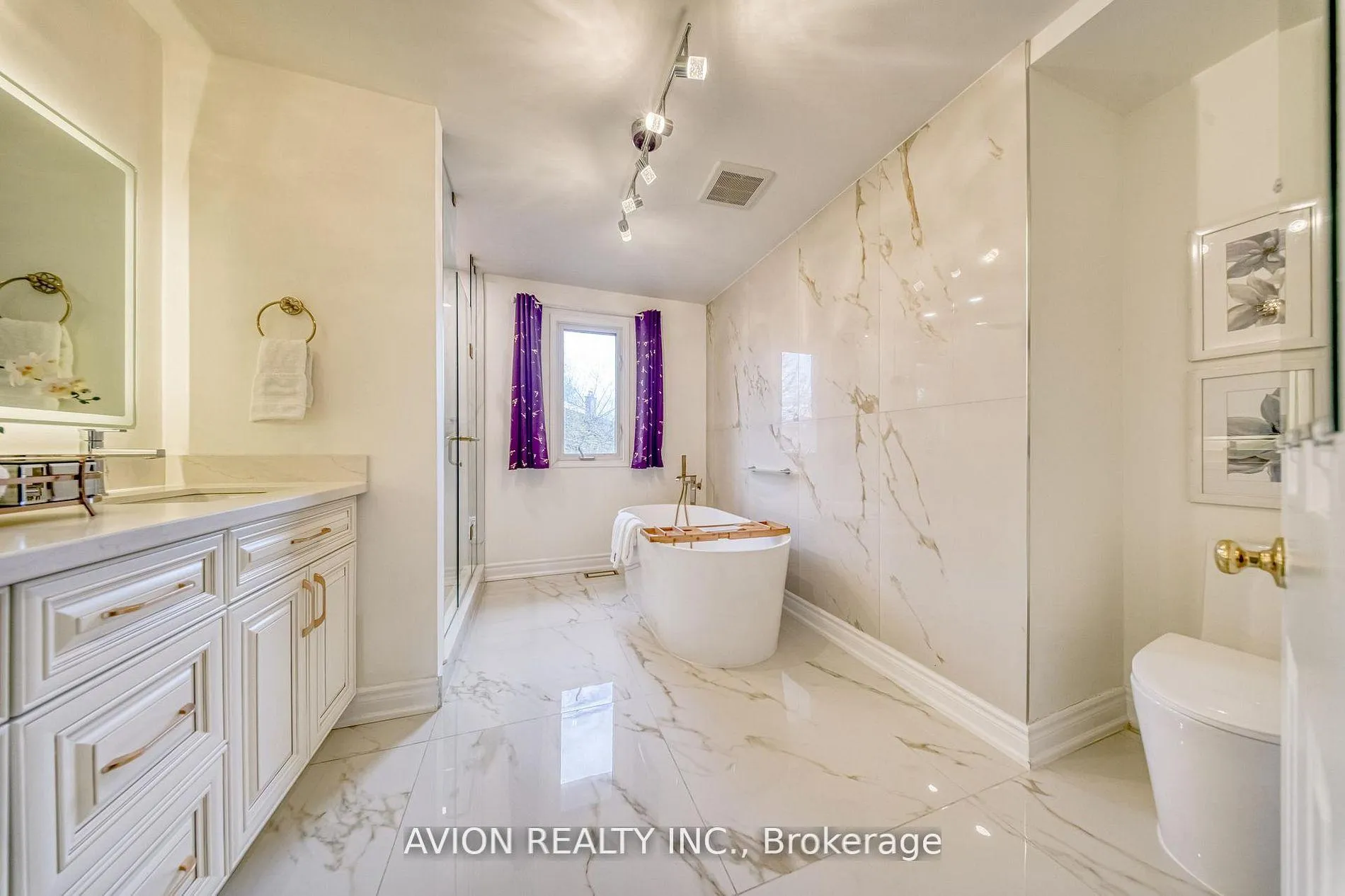 Photo 28 of 134 Butterfield Crescent, Vaughan, Maple — HOMEH