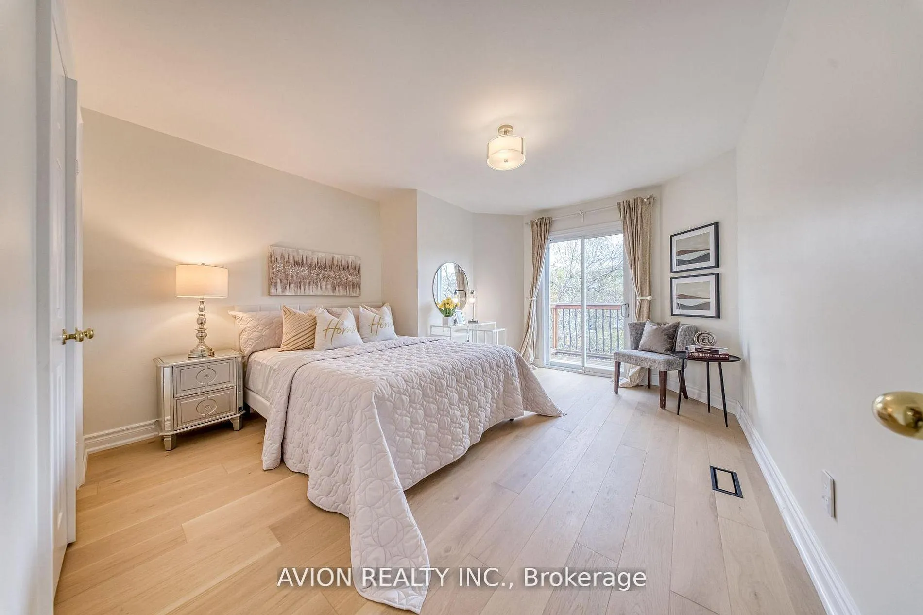 Photo 30 of 134 Butterfield Crescent, Vaughan, Maple — HOMEH