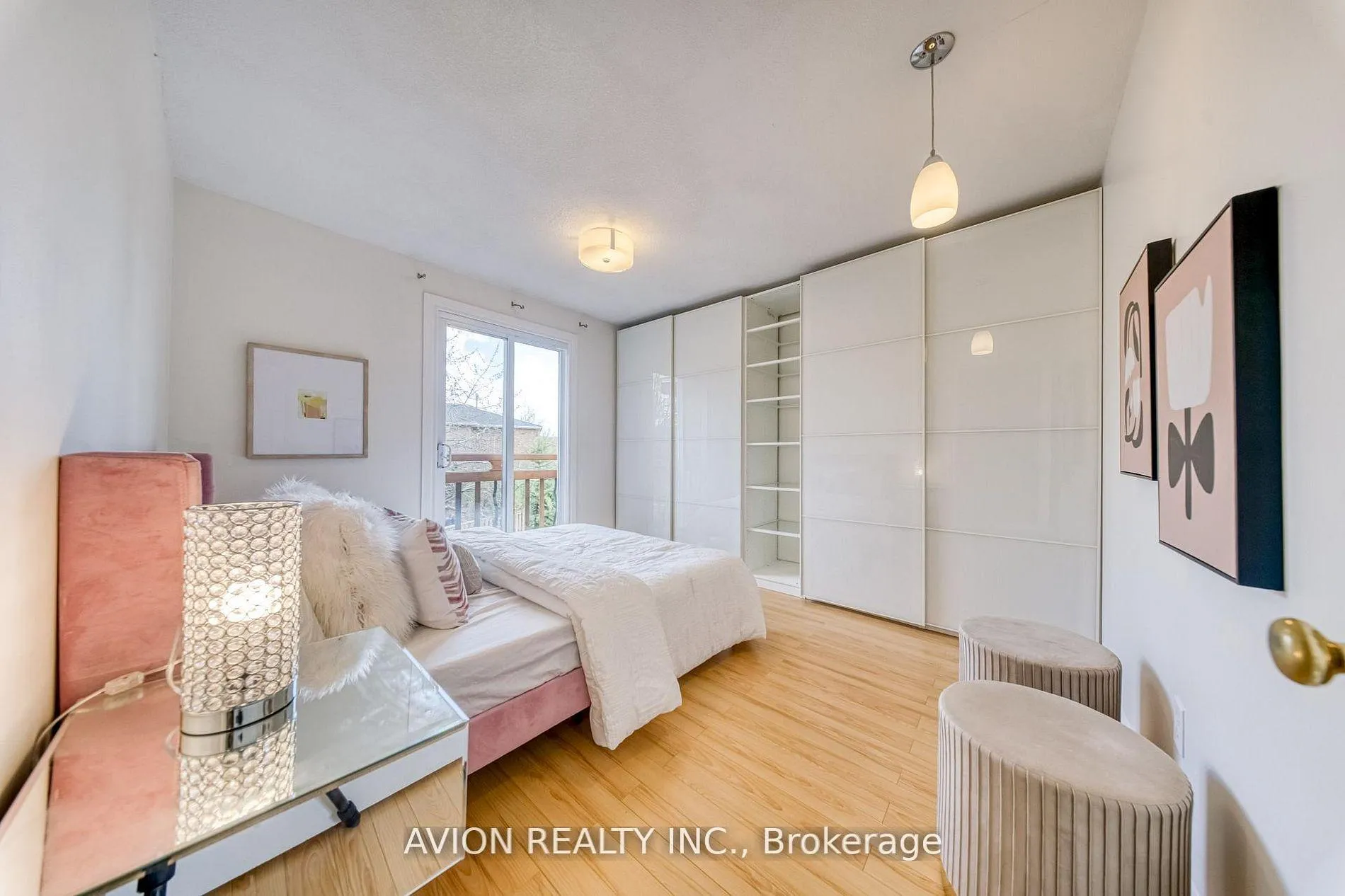 Photo 34 of 134 Butterfield Crescent, Vaughan, Maple — HOMEH