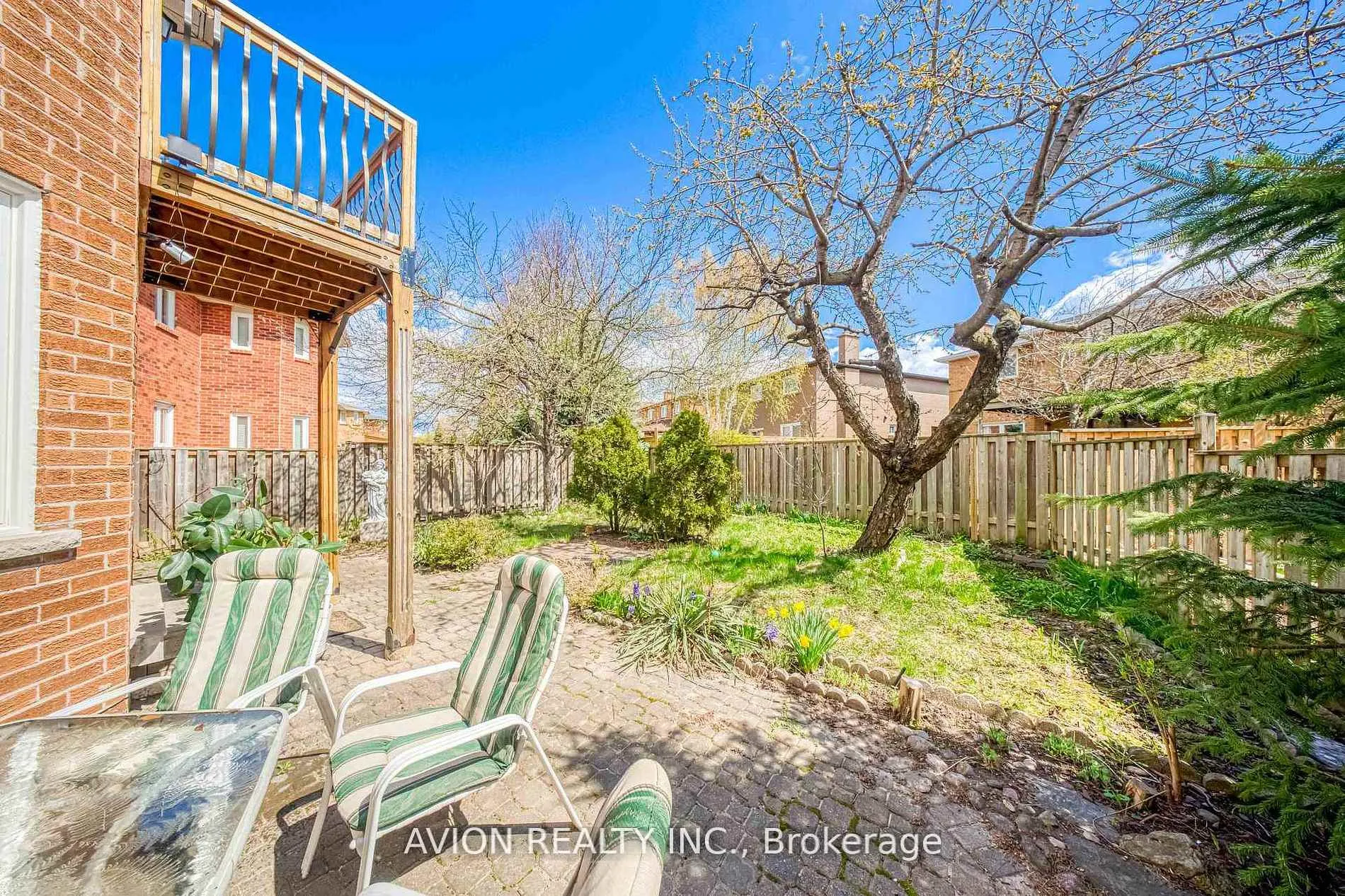 Photo 44 of 134 Butterfield Crescent, Vaughan, Maple — HOMEH