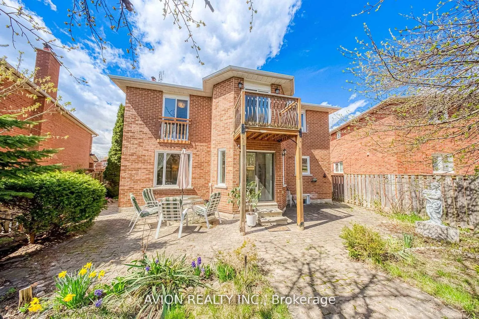 Photo 45 of 134 Butterfield Crescent, Vaughan, Maple — HOMEH