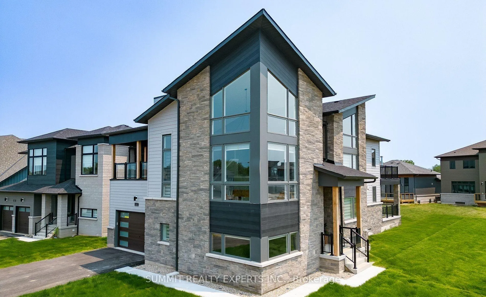 Photo of 141 Springside Crescent