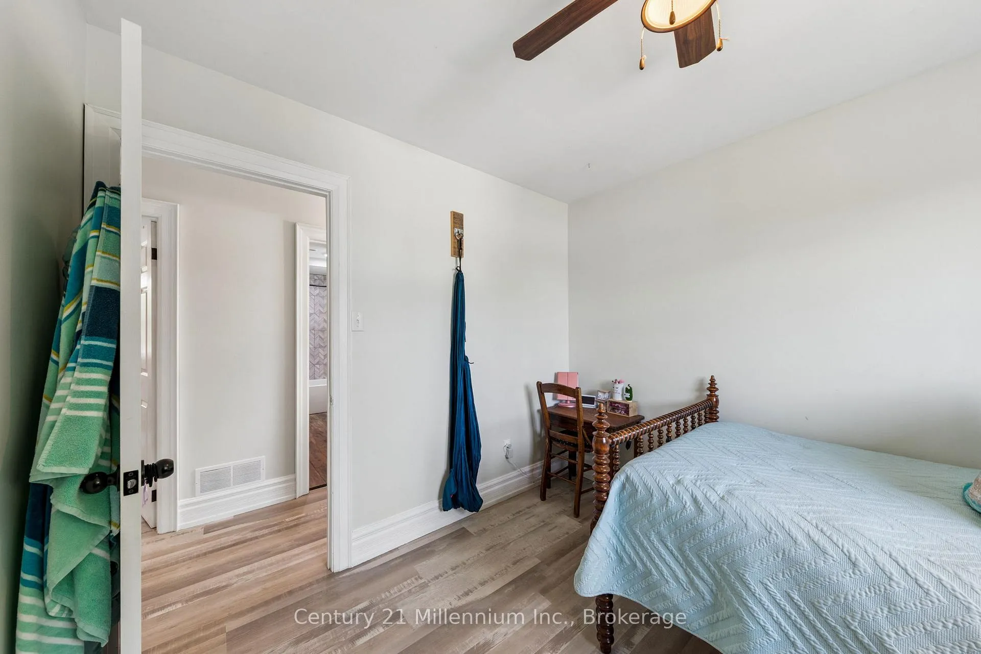 Photo 17 of 253 Valleyfield Crescent, Clearview, Stayner — HOMEH