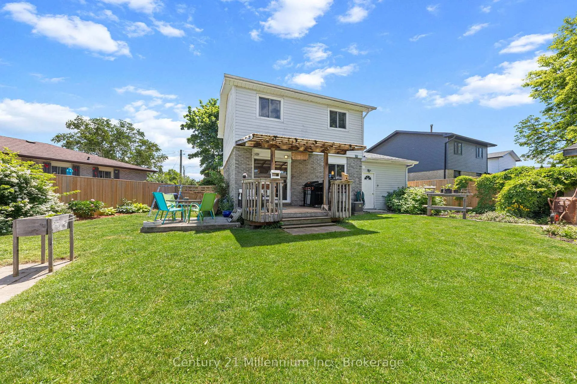 Photo 28 of 253 Valleyfield Crescent, Clearview, Stayner — HOMEH