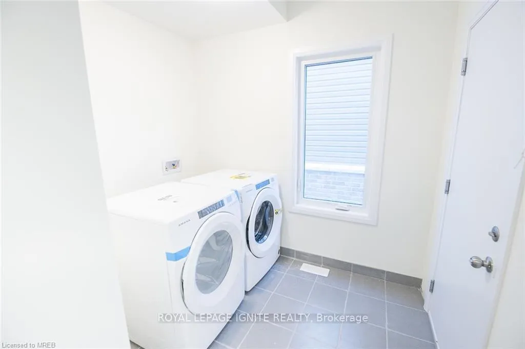 Photo 9 of 36 Oakmont Drive, Loyalist, Bath — HOMEH