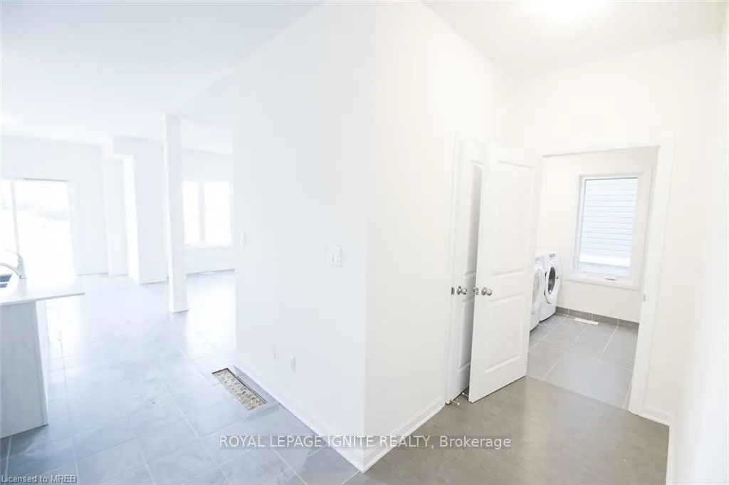 Photo 10 of 36 Oakmont Drive, Loyalist, Bath — HOMEH