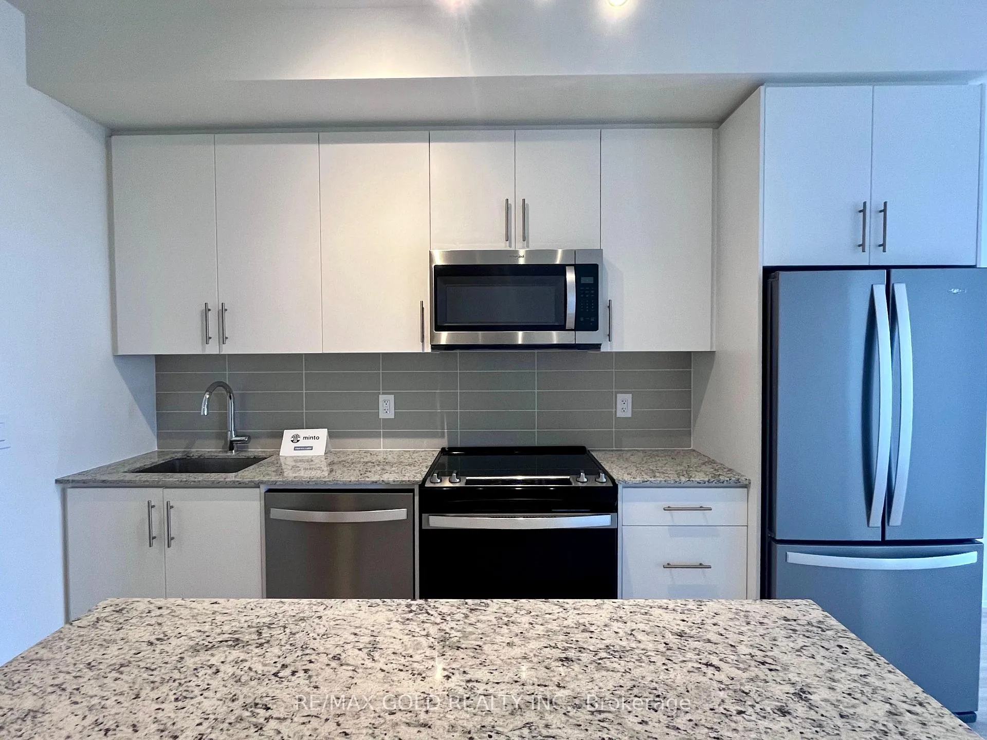 Photo 2 of Unit 1209, 345 Wheat Boom Drive, Oakville, Joshua Meadows — HOMEH